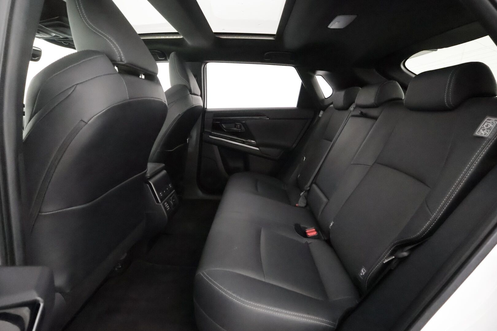 Toyota bZ4X 2023 Premium AWD Tulossa!!! - 11kw lataus! /ACC / P.kamera / JBL / Keinonahka verhoilu / Panorama / Two-tone 
