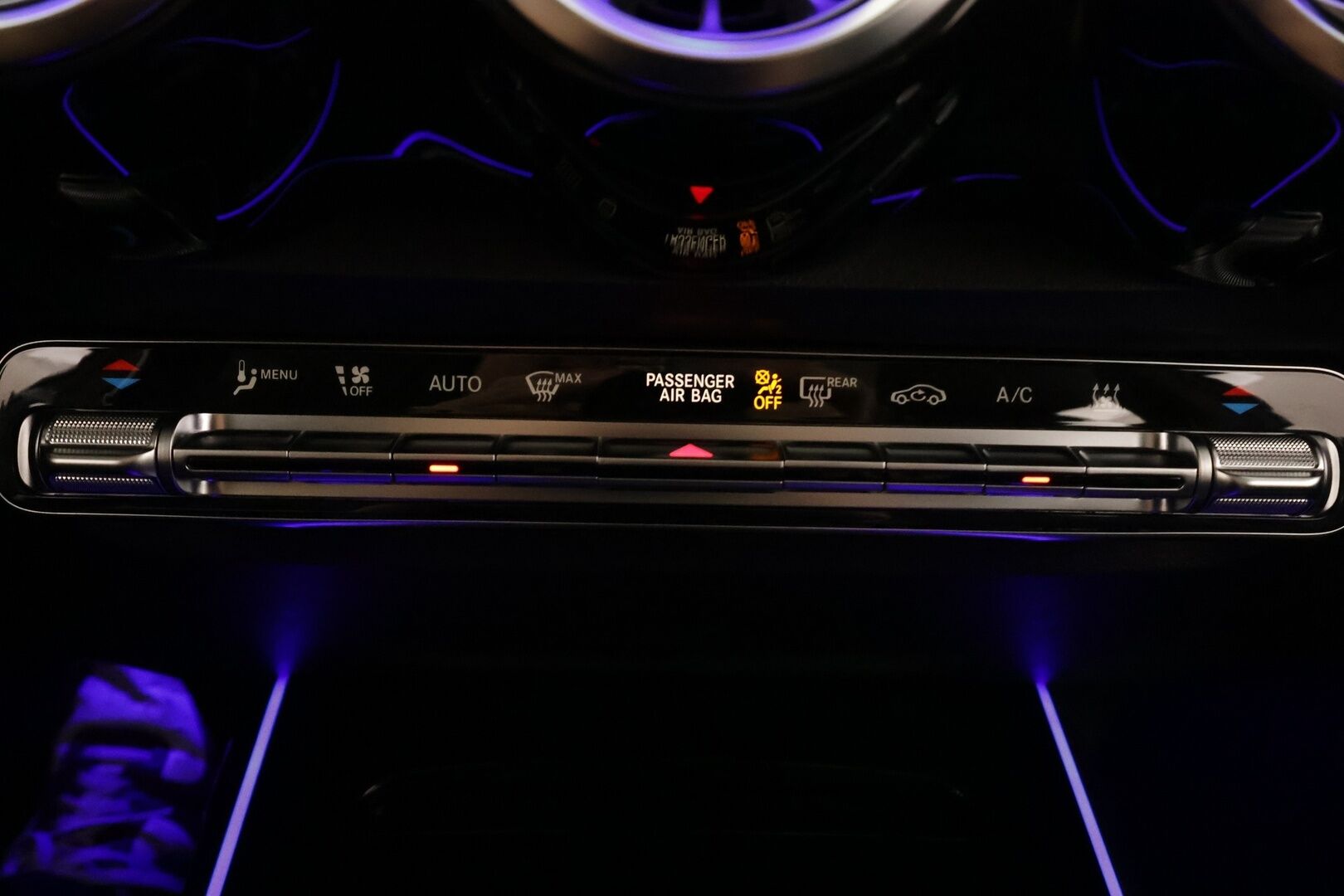 Mercedes-Benz EQB 2023 300 4MATIC Business - | Distronic+ | Lisälämmitin | Widescreen | HUD | Panorama | High Perofmance LED | Burmester | Puolinahat | Keyless | Apple&Android |