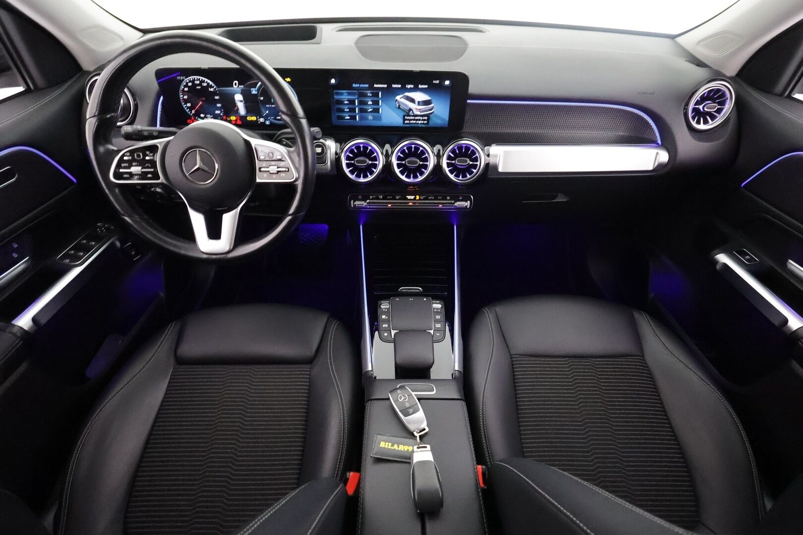 Mercedes-Benz EQB 2023 300 4MATIC Business - | Distronic+ | Lisälämmitin | Widescreen | HUD | Panorama | High Perofmance LED | Burmester | Puolinahat | Keyless | Apple&Android |