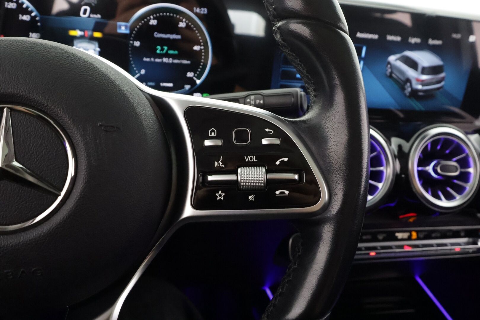 Mercedes-Benz EQB 2023 300 4MATIC Business - | Distronic+ | Lisälämmitin | Widescreen | HUD | Panorama | High Perofmance LED | Burmester | Puolinahat | Keyless | Apple&Android |