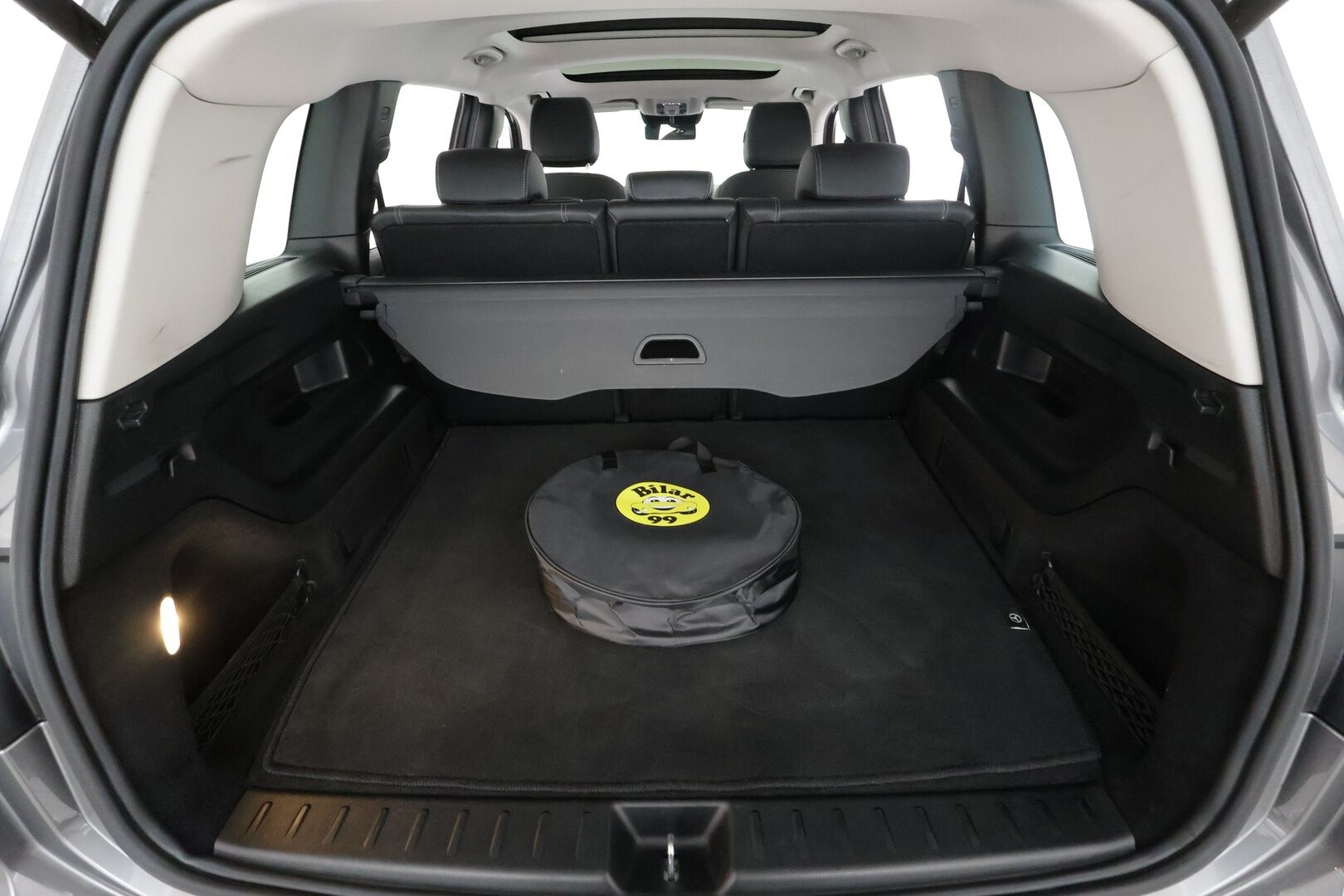 Mercedes-Benz EQB 2023 300 4MATIC Business - | Distronic+ | Lisälämmitin | Widescreen | HUD | Panorama | High Perofmance LED | Burmester | Puolinahat | Keyless | Apple&Android |