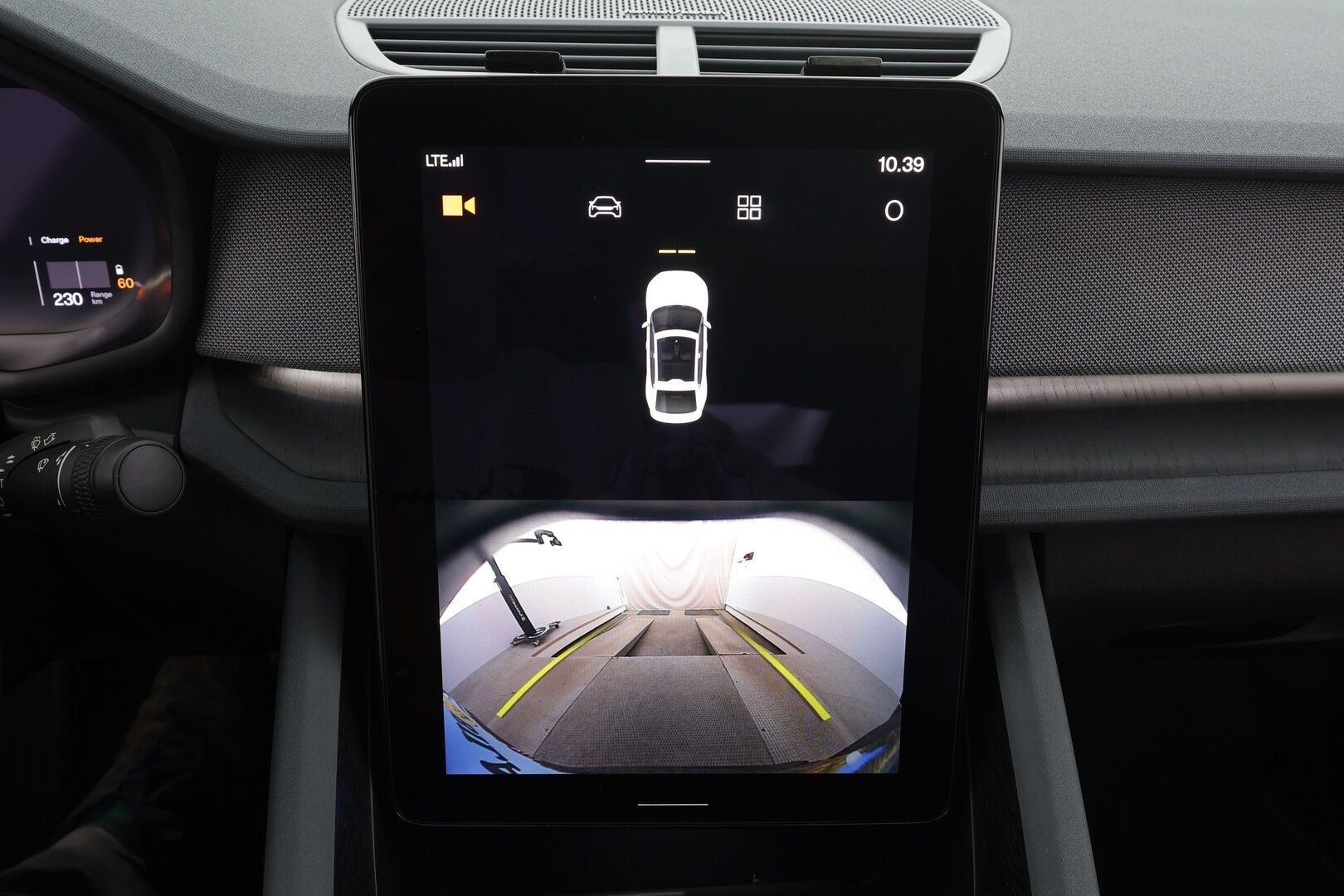 POLESTAR 2 2023 Performance * ACC / ILP / 360° / H&K / Muistipenkki / Lasikatto / LED / Navi * - Merkkihuollettu / Akku kuntotarkastettu SoH 95,2% - Osta nyt, maksa vasta ensi vuonna