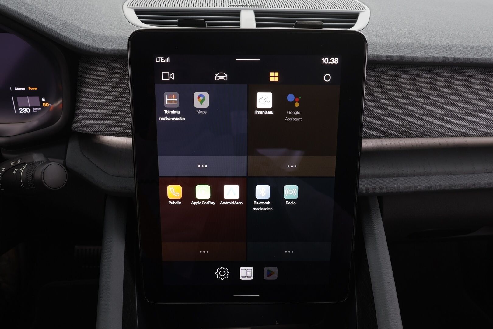 POLESTAR 2 2023 Performance * ACC / ILP / 360° / H&K / Muistipenkki / Lasikatto / LED / Navi * - Merkkihuollettu / Akku kuntotarkastettu SoH 95,2% - Osta nyt, maksa vasta ensi vuonna