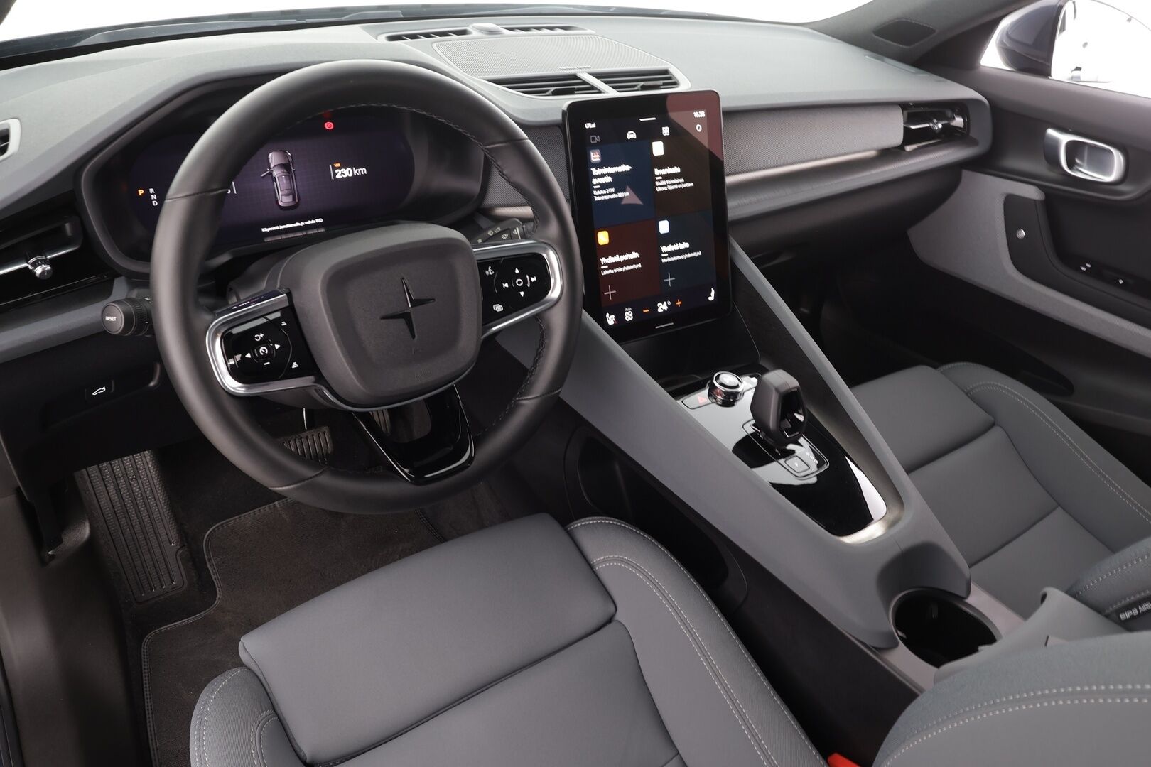 POLESTAR 2 2023 Performance * ACC / ILP / 360° / H&K / Muistipenkki / Lasikatto / LED / Navi * - Merkkihuollettu / Akku kuntotarkastettu SoH 95,2% - Osta nyt, maksa vasta ensi vuonna