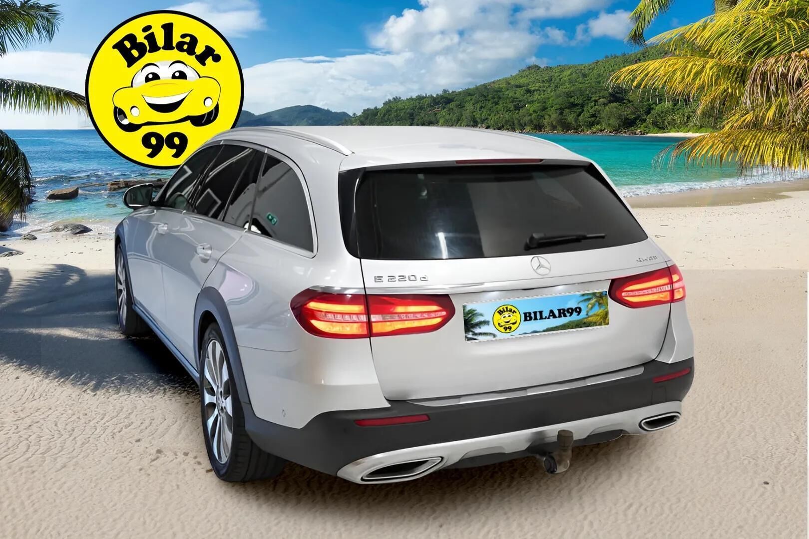 MERCEDES-BENZ E 2018 220 d 4Matic T A All-Terrain ** Widescreen / HUD / Webasto / Burmester / Air-Matic ** - Blis / 360° Kamera / Vetokoukku 