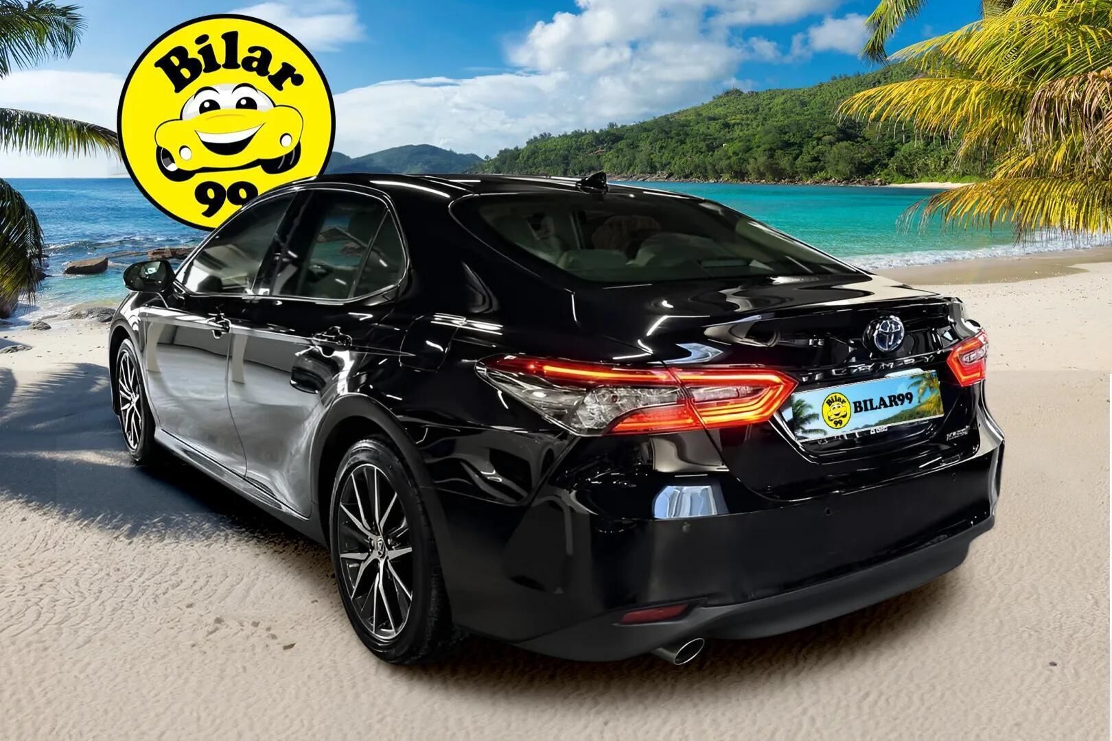 TOYOTA CAMRY 2022 2.5 Hybrid Executive ** Adapt.vakkari / Sähkönahat /  P-Kamera / Navi ** - Facelift / 2x vanteet - HULLUT AVAJAISHULINAT KORKOTARJOUS 3,29 %