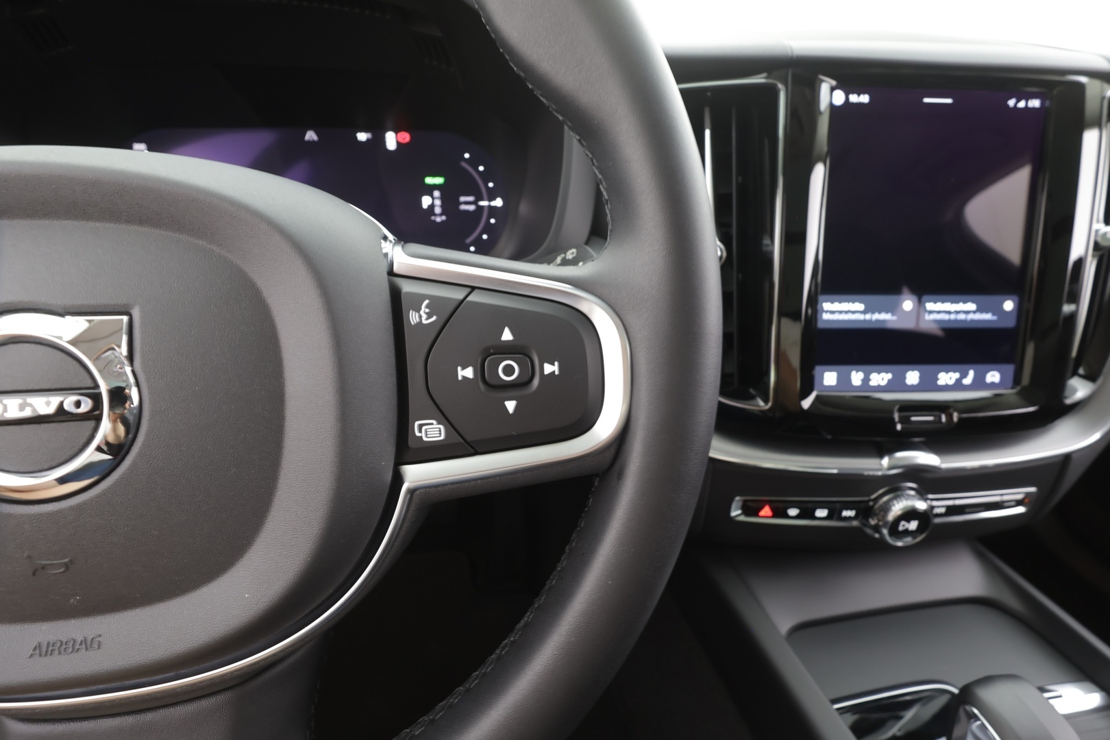 Volvo XC60 2023 T6 Recharge Long Range AWD Bright Core - | ACC | Webasto | Full-LED | Panorama | High Performance audio | Osasähköt | Keyless | P.Kamera | Apple&Android | Merkkihuollettu | Kahdet Renkaat |