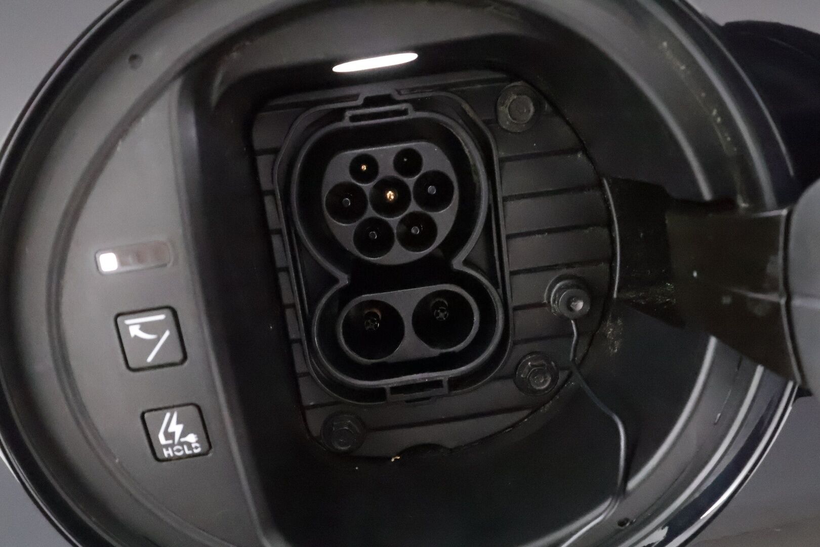 HYUNDAI IONIQ 6 2023 AWD First Edition 77 kWh 325 hv **Adapt.vakkari / Bose / HUD / 360° / Sähköpenkit / Lämpöpumppu / LED / Navi** - 3,99 % KORKOTARJOUS TÄHÄN AUTOON 31.8. ASTI! - Akku kuntotarkastettu / Muistipenkki / Puolinahat / Penkinlämmittimet takana / Ratinlämmitin / Lasikattoluukku / Widescreen