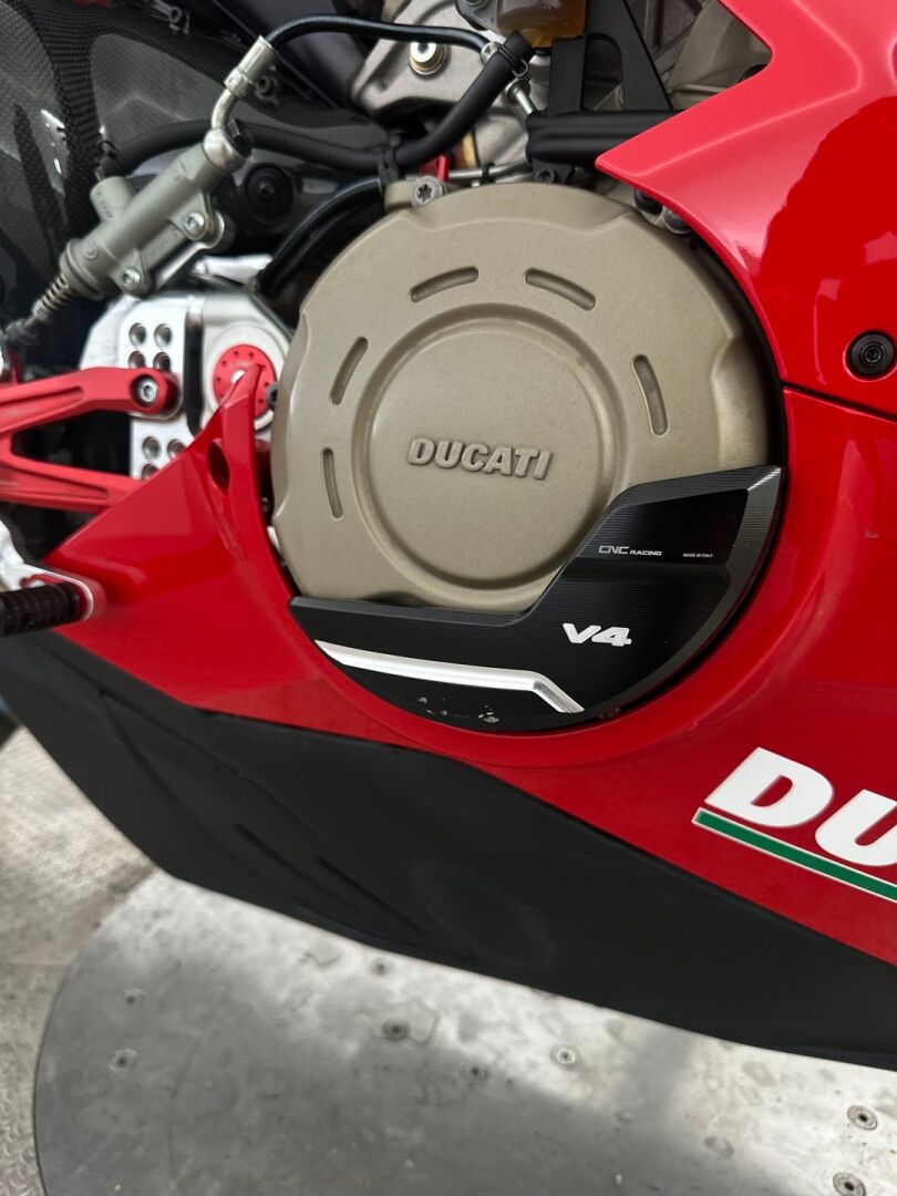 Ducati Panigale V4 2020 Panigale V4 S Arrow / Öhlins / Suomi-pyörä - Poikkeuksellisen kattavasti varusteltu V4s! Arrow / Bluetooth / Suomi-pyörä / Öhlins / Cordona -shfteri yms.