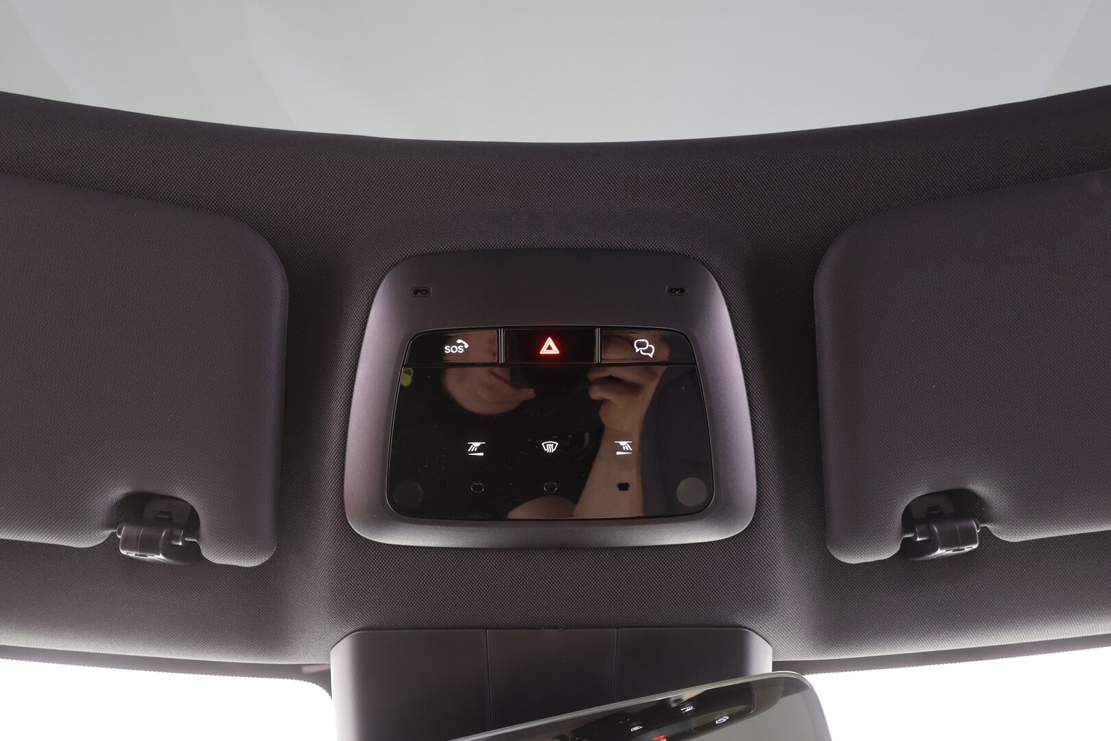 Volvo EX30 2025 Twin Performance Ultra - | ACC | ILP | Koukku | 360° | Harman/Kardon | Lasikatto | Muistipenkki | Sähköpenkit | Pilot Assist | BLIS | Keyless | Ambient | Merkkihuollot |