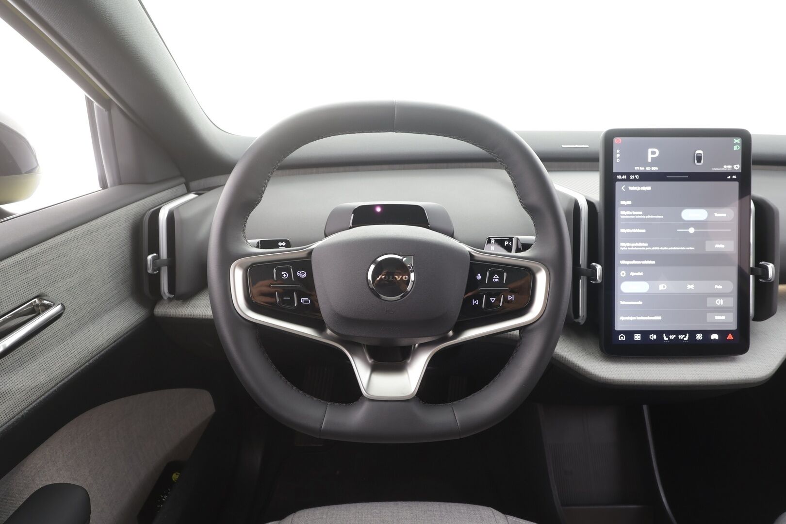 Volvo EX30 2025 Twin Performance Ultra - | ACC | ILP | Koukku | 360° | Harman/Kardon | Lasikatto | Muistipenkki | Sähköpenkit | Pilot Assist | BLIS | Keyless | Ambient | Merkkihuollot |