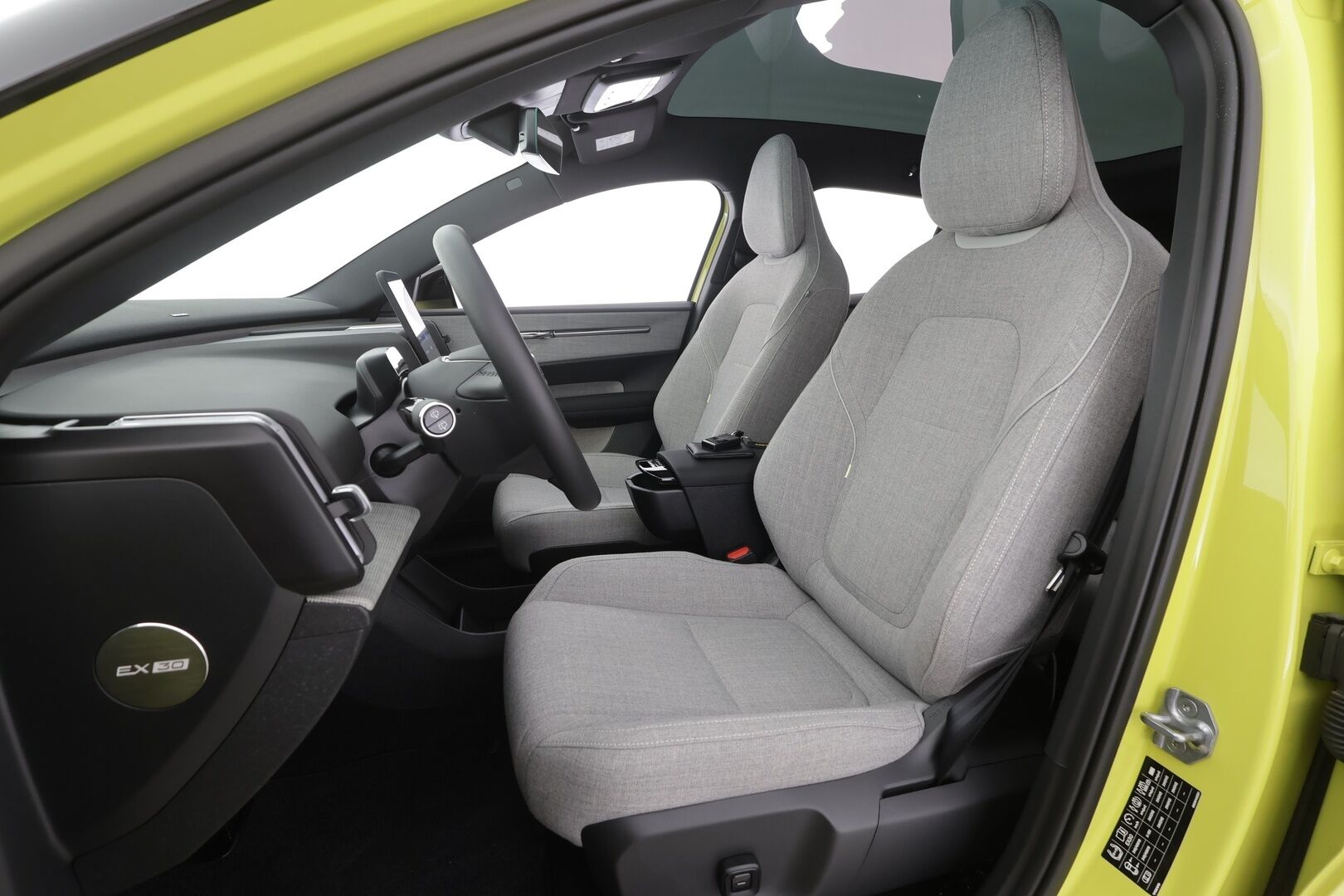 Volvo EX30 2025 Twin Performance Ultra - | ACC | ILP | Koukku | 360° | Harman/Kardon | Lasikatto | Muistipenkki | Sähköpenkit | Pilot Assist | BLIS | Keyless | Ambient | Merkkihuollot |