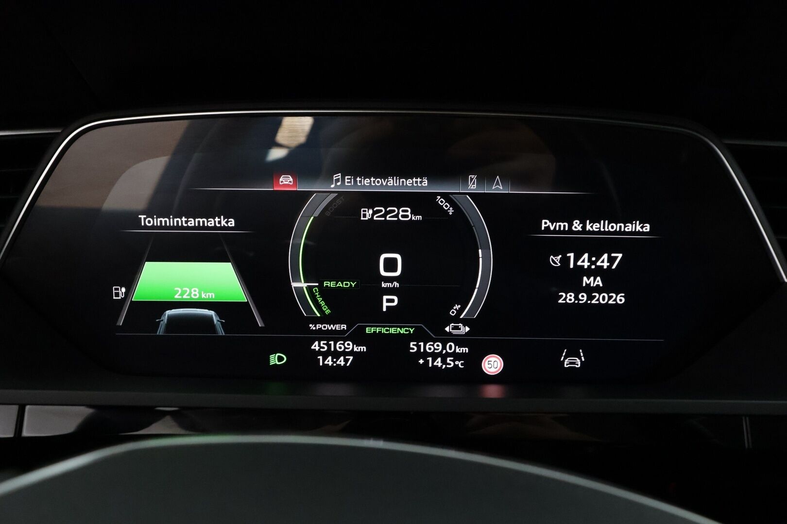 AUDI Q8 E-TRON 2024 55 Quattro  - | ACC | Lisälämmitin | Koukku | Matrix-LED | B&O | Panorama | Muistipenkki | Ilma-alusta | 360-Kamera | Merkkihuollettu | Kahdet renkaat |