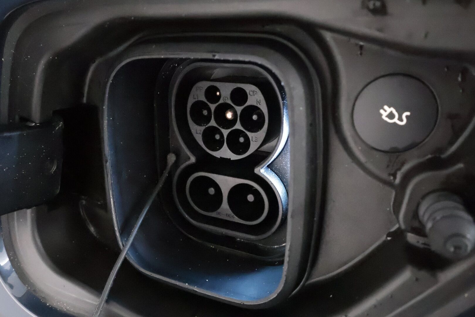 POLESTAR 2 2024 Long Range Single Motor 220kw ** Facelift / Pilot-paketti / Pixel LED / Vetokoukku / 360 Kamera / Keyless / Apple&Android** - 3,99 % KORKOTARJOUS TÄHÄN AUTOON - Akku kuntotarkastettu! / Kahdet renkaat
