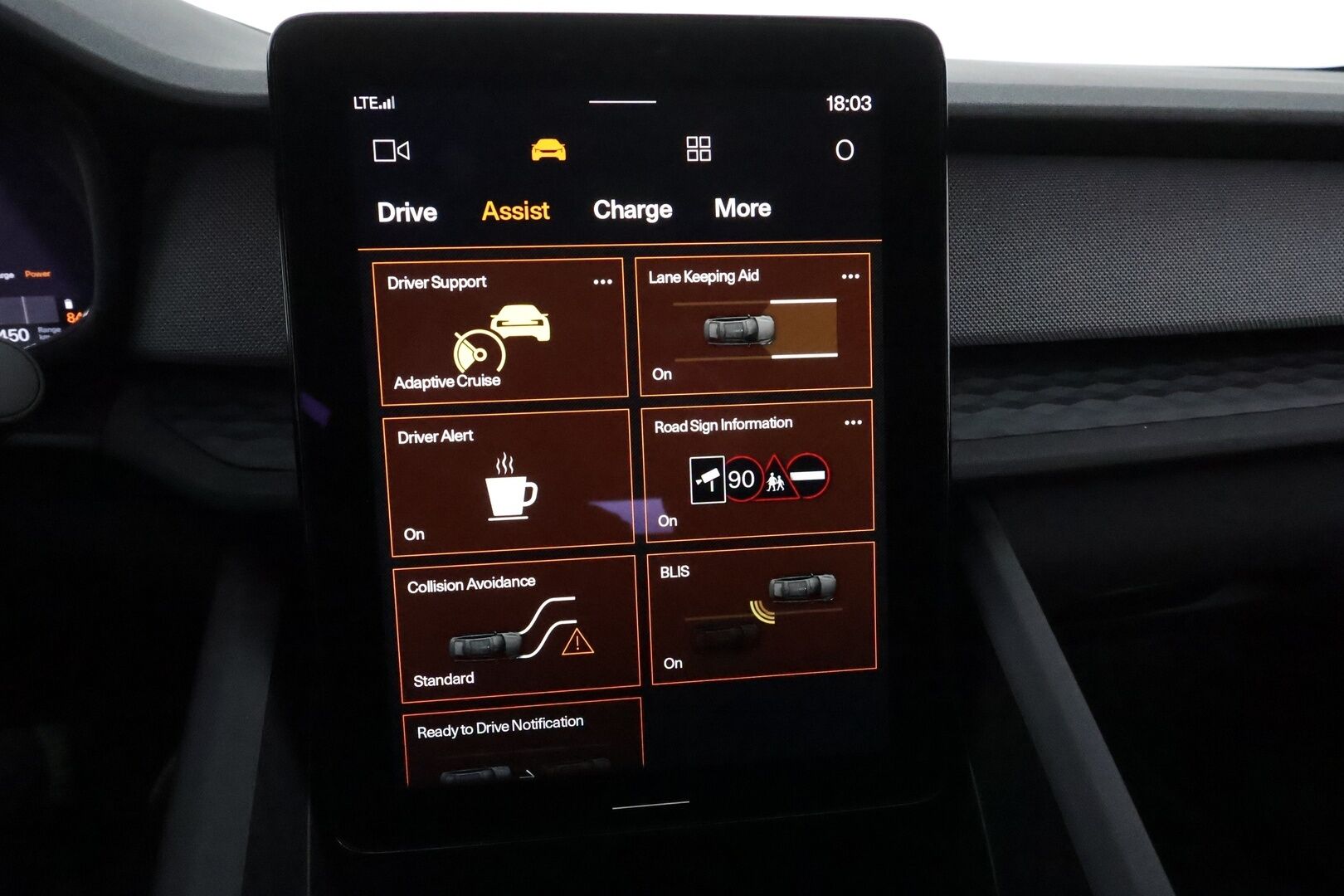 POLESTAR 2 2024 Long Range Single Motor 220kw ** Facelift / Pilot-paketti / Pixel LED / Vetokoukku / 360 Kamera / Keyless / Apple&Android** - 3,99 % KORKOTARJOUS TÄHÄN AUTOON - Akku kuntotarkastettu! / Kahdet renkaat