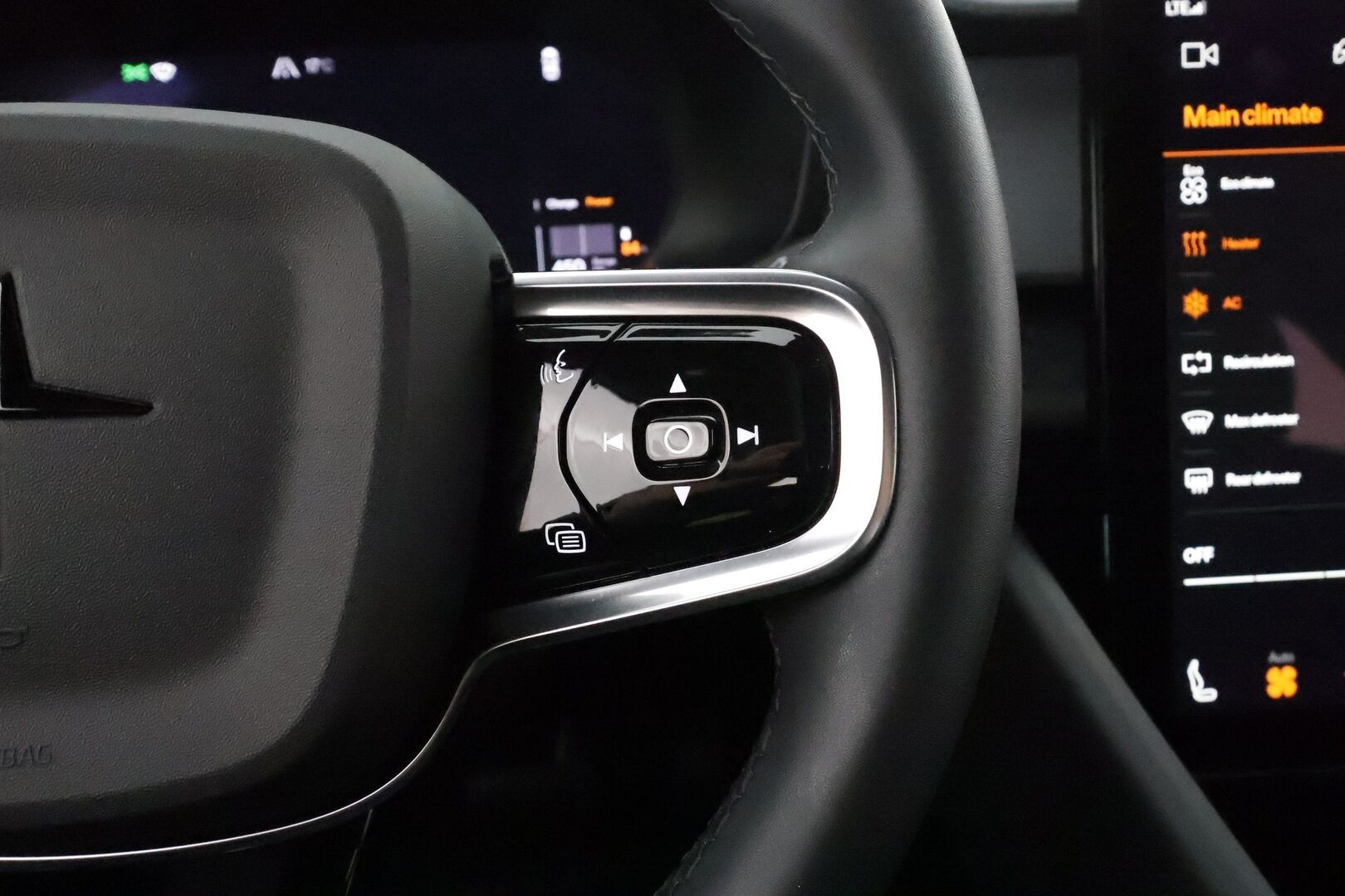 POLESTAR 2 2024 Long Range Single Motor 220kw ** Facelift / Pilot-paketti / Pixel LED / Vetokoukku / 360 Kamera / Keyless / Apple&Android** - 3,99 % KORKOTARJOUS TÄHÄN AUTOON - Akku kuntotarkastettu! / Kahdet renkaat