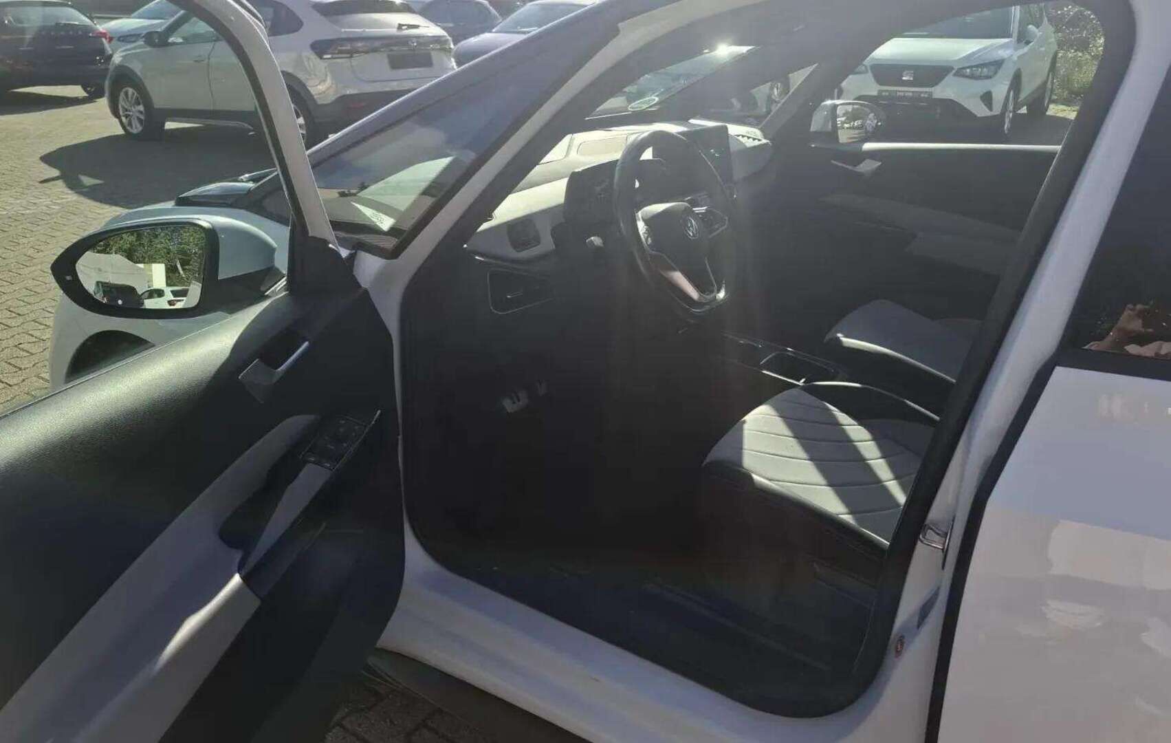 VOLKSWAGEN ID.3 2022 Pro S 150 kW, akku 77 kWh, 5-paikkainen - | ACC | P.Kamera | LED | Puolinahat | Ratinlämmitys | Merkkihuollettu |