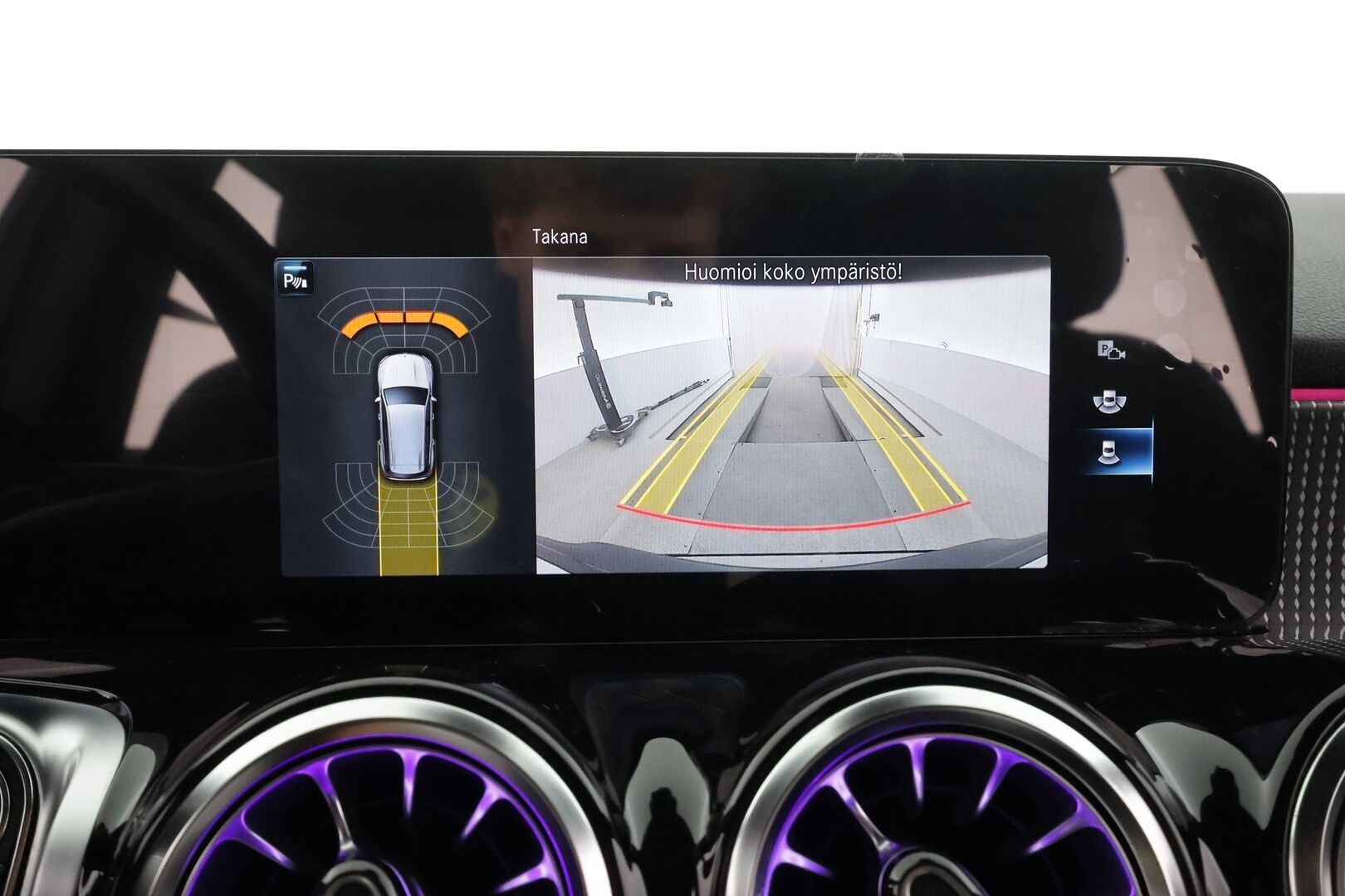 MERCEDES-BENZ EQB 2023 300 4Matic  - | Distronic | ILP | Widescreen | Ambient Light | Lane Assist | BSM | Navi | P.kamera ja tutkat | 2x renkaat aluin | Merkkihuollot | ALV | 