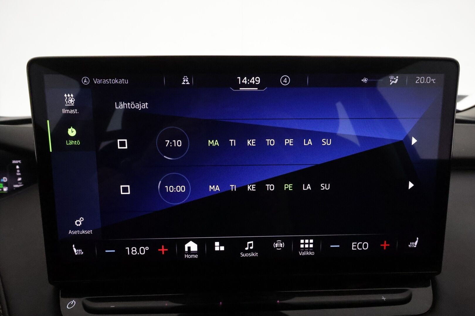 SKODA ENYAQ 2022 82kWh iV80 4X4 **ILP / ACC / Matrix-LED / P.Kamera / Nahkaverhoilu / Navi / Kaistavahti / Keyless** - 3,99 % KORKOTARJOUS TÄHÄN AUTOON 7.9. ASTI! - Kahdet Renkaat / Merkkihuollettu!