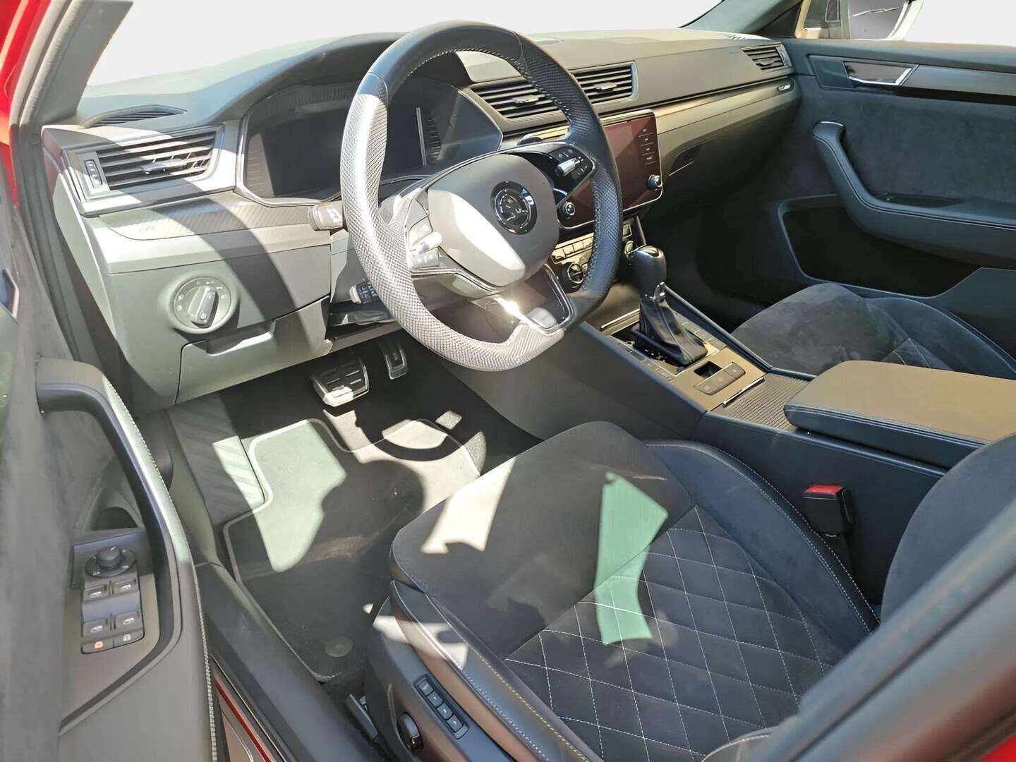 Skoda Superb 2022 Combi 1,5 TSI ACT Sportline - | ACC | Muistipenkki | Matrix-LED | Digimittaristo | Nahka-alcantara | P.kamera | Travel Assist | Side Assist | Keyless | Lämm. ratti | Merkkihuollot |