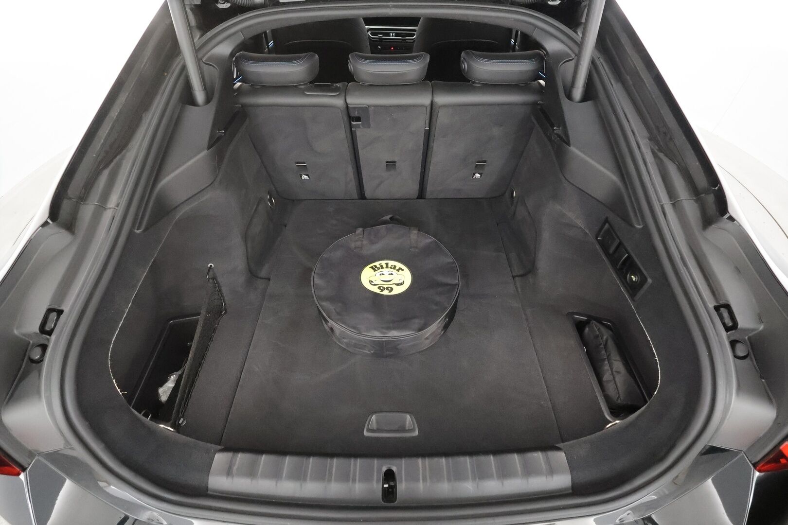 BMW i4 2023 eDrive35 Charged Plus - | ACC | Lisälämmitin | Koukku | H/K | HUD | widescreen | Muistipenkki | 360-Kamera | LED | Sporttipenkit | Ratinlämmitys | Comfort access | Kahdet Renkaat |