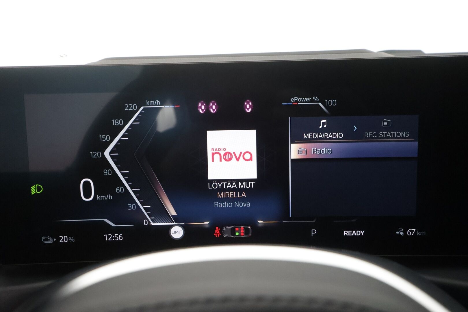BMW i4 2023 eDrive35 Charged Plus - | ACC | Lisälämmitin | Koukku | H/K | HUD | widescreen | Muistipenkki | 360-Kamera | LED | Sporttipenkit | Ratinlämmitys | Comfort access | Kahdet Renkaat |
