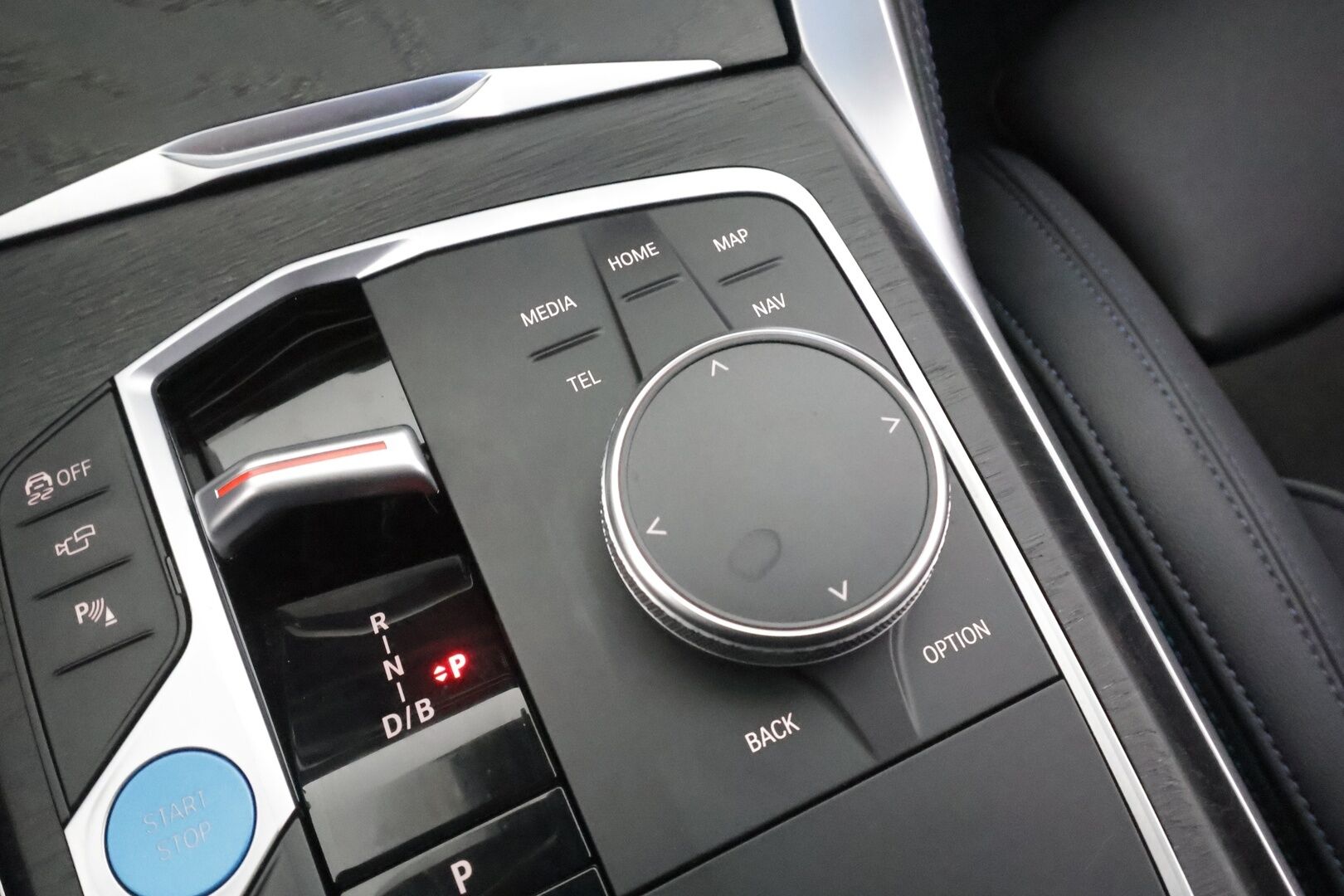 BMW i4 2023 eDrive35 Charged Plus - | ACC | Lisälämmitin | Koukku | H/K | HUD | widescreen | Muistipenkki | 360-Kamera | LED | Sporttipenkit | Ratinlämmitys | Comfort access | Kahdet Renkaat |