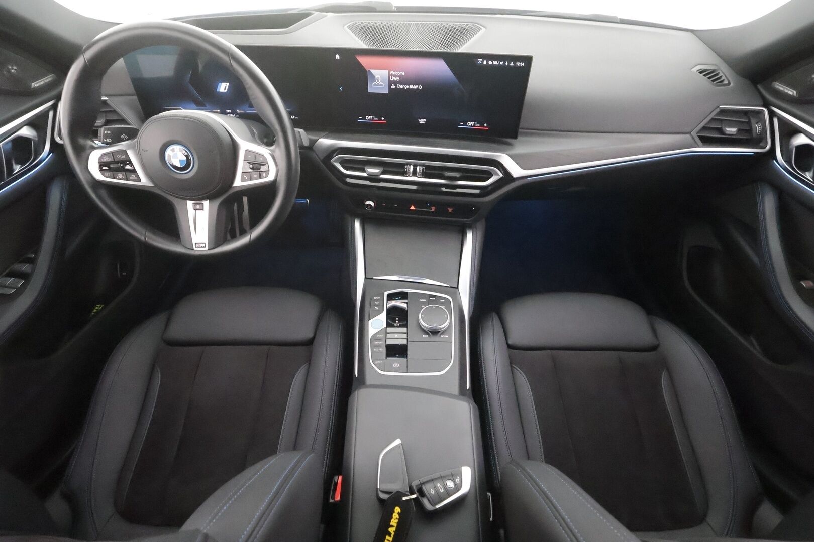 BMW i4 2023 eDrive35 Charged Plus - | ACC | Lisälämmitin | Koukku | H/K | HUD | widescreen | Muistipenkki | 360-Kamera | LED | Sporttipenkit | Ratinlämmitys | Comfort access | Kahdet Renkaat |