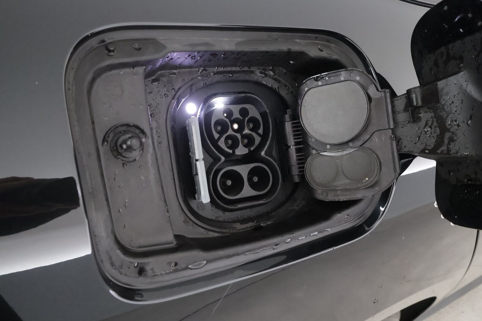 BMW i4 2023 eDrive35 Charged Plus - | ACC | Lisälämmitin | Koukku | H/K | HUD | widescreen | Muistipenkki | 360-Kamera | LED | Sporttipenkit | Ratinlämmitys | Comfort access | Kahdet Renkaat |