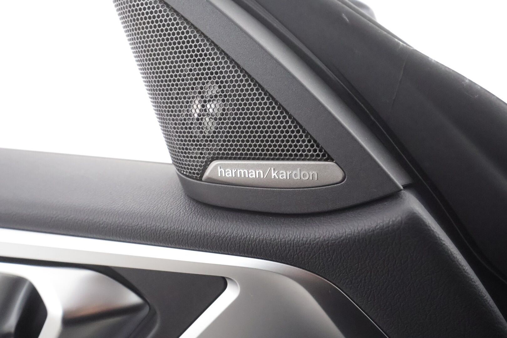 BMW i4 2023 eDrive35 Charged Plus - | ACC | Lisälämmitin | Koukku | H/K | HUD | widescreen | Muistipenkki | 360-Kamera | LED | Sporttipenkit | Ratinlämmitys | Comfort access | Kahdet Renkaat |