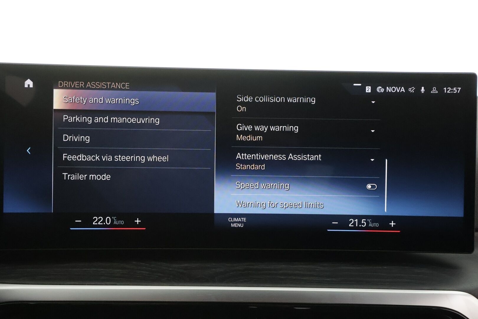 BMW i4 2023 eDrive35 Charged Plus - | ACC | Lisälämmitin | Koukku | H/K | HUD | widescreen | Muistipenkki | 360-Kamera | LED | Sporttipenkit | Ratinlämmitys | Comfort access | Kahdet Renkaat |
