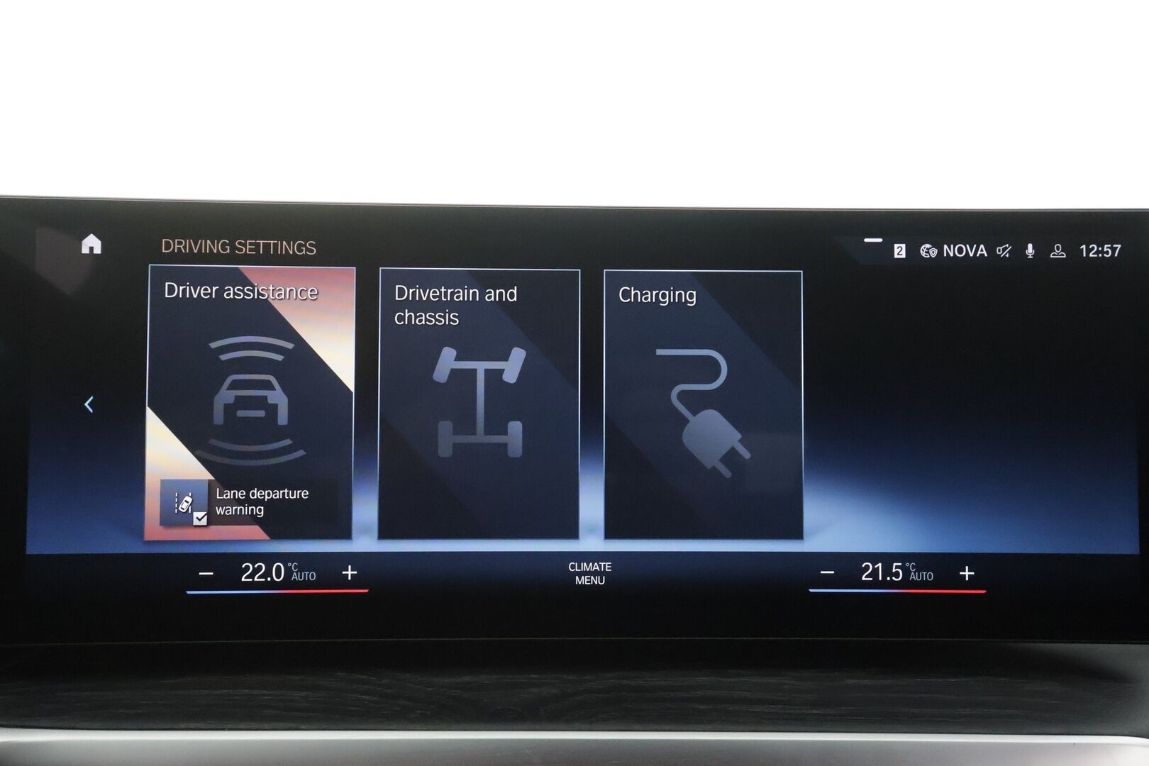 BMW i4 2023 eDrive35 Charged Plus - | ACC | Lisälämmitin | Koukku | H/K | HUD | widescreen | Muistipenkki | 360-Kamera | LED | Sporttipenkit | Ratinlämmitys | Comfort access | Kahdet Renkaat |