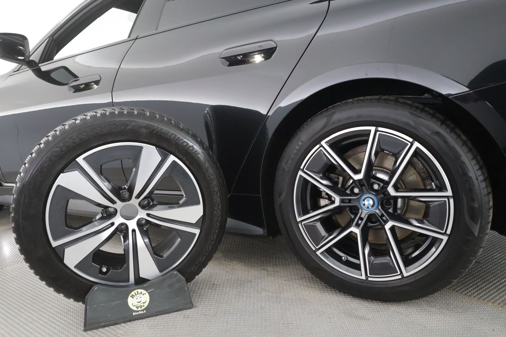 BMW i4 2023 eDrive35 Charged Plus - | ACC | Lisälämmitin | Koukku | H/K | HUD | widescreen | Muistipenkki | 360-Kamera | LED | Sporttipenkit | Ratinlämmitys | Comfort access | Kahdet Renkaat |