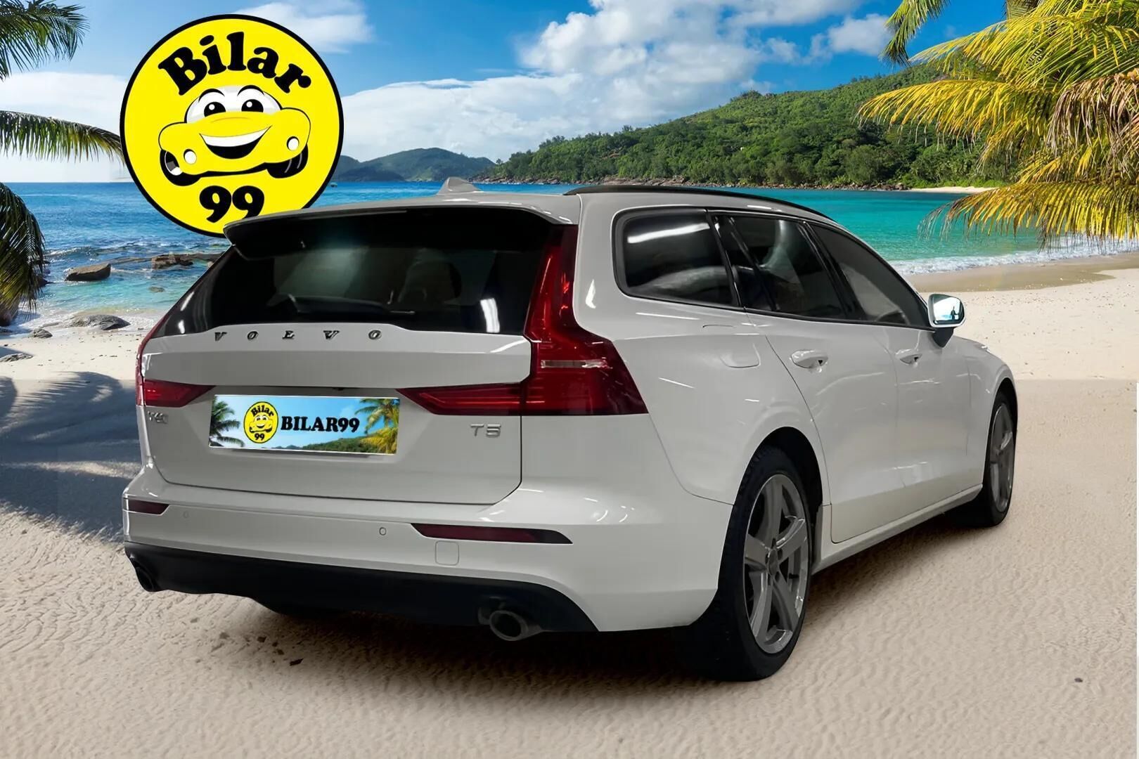 Volvo V60 2019 T5 aut Momentum Edt ** Adapt.vakkari / Webasto / P-Kamera ** - HULLU BLACKWEEK KORKOTARJOUS 2,49%