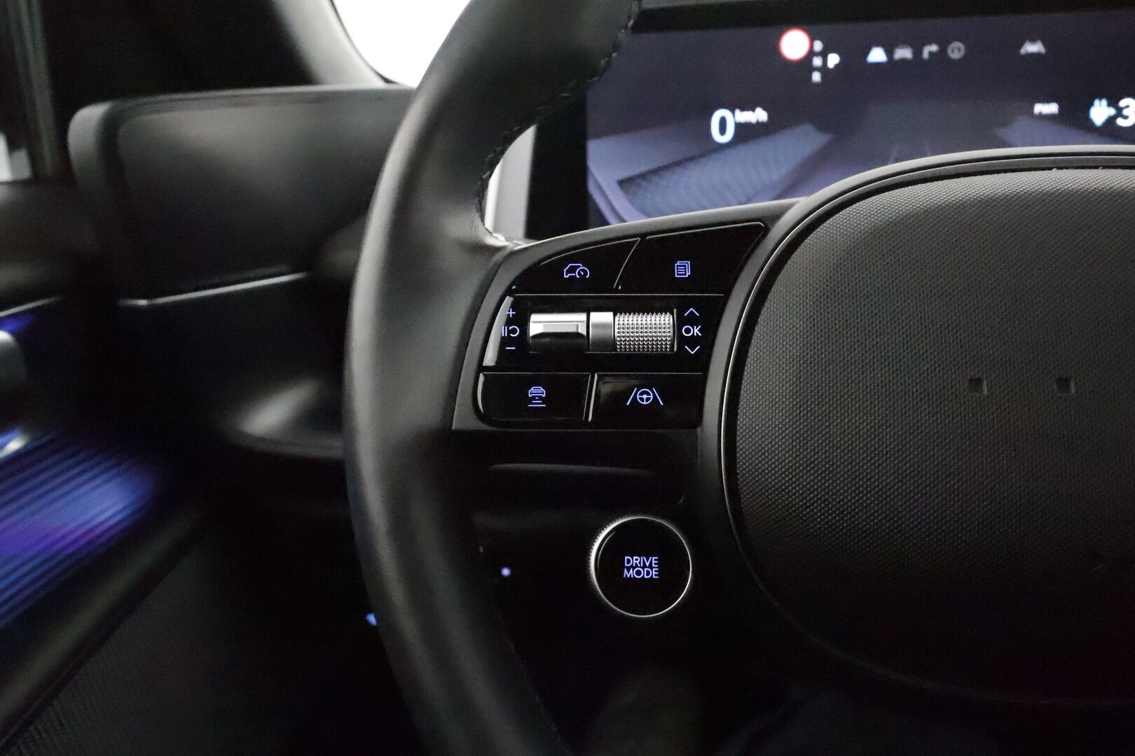 HYUNDAI IONIQ 6 2023 77kWh AWD **HUD / Adapt. vakkari / HDA / P.kamera / Keyless / Sähköpenkit / Apple&Android** - 3,99 % KORKOTARJOUS TÄHÄN AUTOON - Tehdastakuu voimassa! / 
