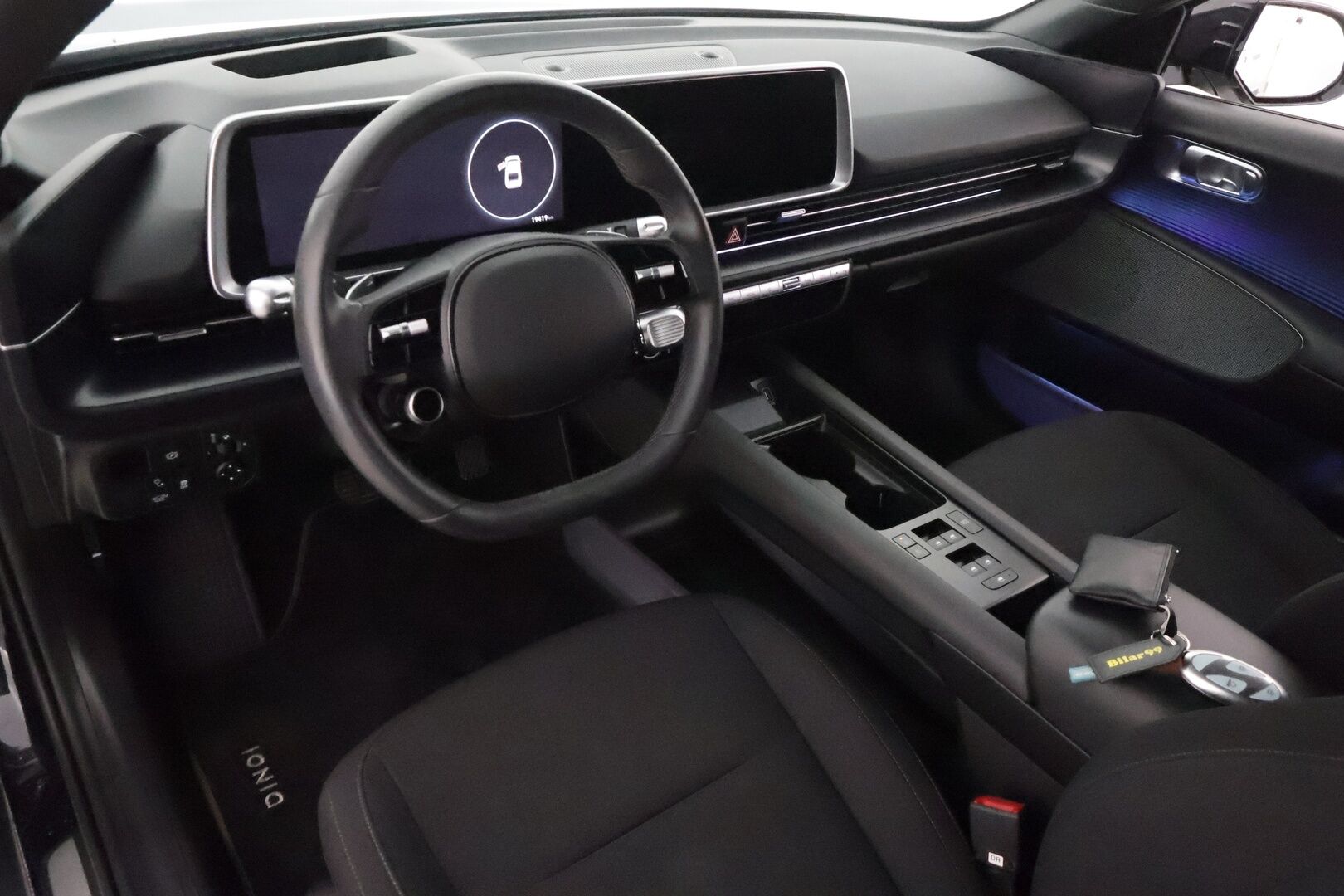 HYUNDAI IONIQ 6 2023 77kWh AWD **HUD / Adapt. vakkari / HDA / P.kamera / Keyless / Sähköpenkit / Apple&Android** - 3,99 % KORKOTARJOUS TÄHÄN AUTOON - Tehdastakuu voimassa! / 