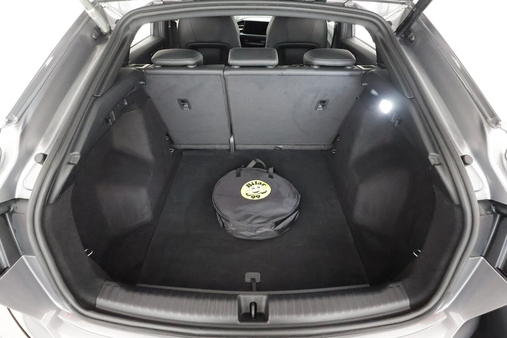 Audi Q4 e-tron 2022 50 e-tron quattro Sportback - | 2x S-Line | ACC | ILP | Koukku | SONOS | Matrix | Ambient light | Puolinahat | P.kamera | Sporttipenkit | Side Assist | Navi | Sähk. takaluukku |