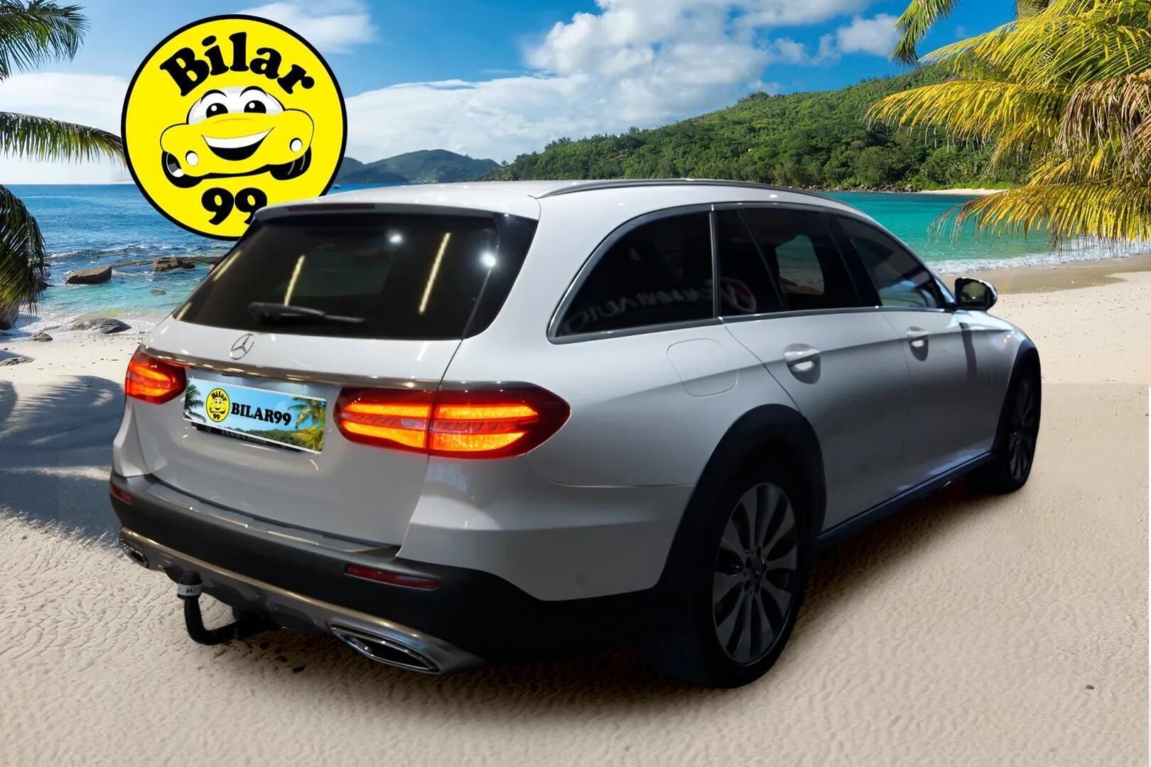 MERCEDES-BENZ E 2018 220 d 4Matic A All-Terrain ** Widescreen / Webasto / HUD / Burmeister / Panorama ** - Nahkasisusta / 360° Kamera / Airmatic / Koukku