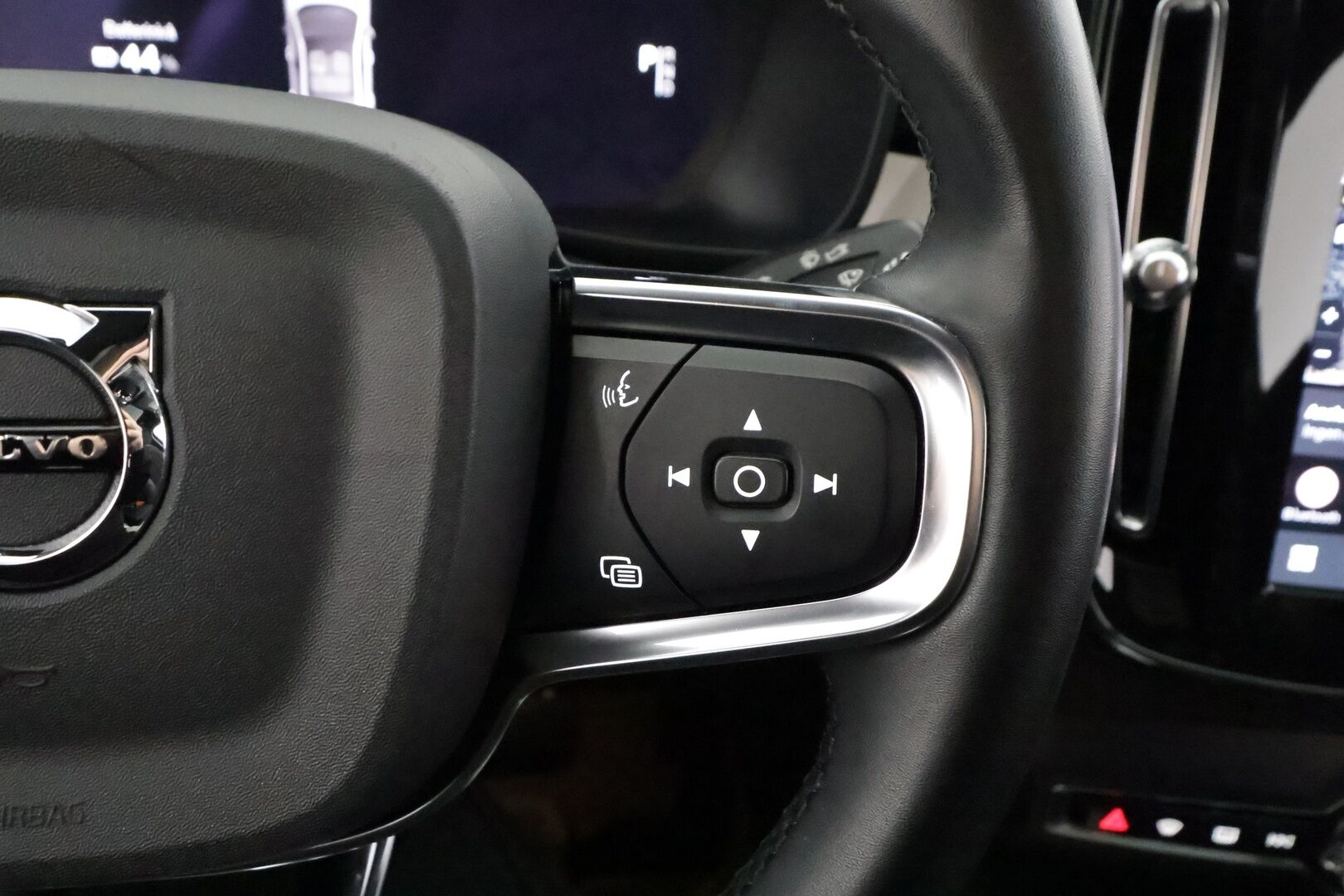 Volvo C40 2023 Recharge Single Motor Plus - | ACC | ILP | Pixel-LED | Lasikatto | High Performance audio | Muistipenkki | P.Kamera | Kahdet Renkaat |