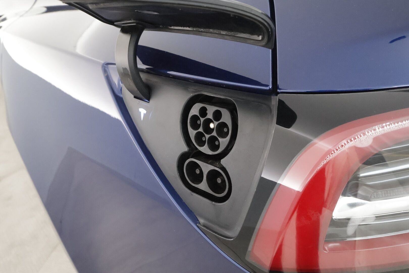 TESLA MODEL 3 2021 Standard Range Plus - | ILP | Lasikatto | ACC | Matrix-LED | Muistipenkki | P.Kamera | Navi | Kaistavahti | Keyless |