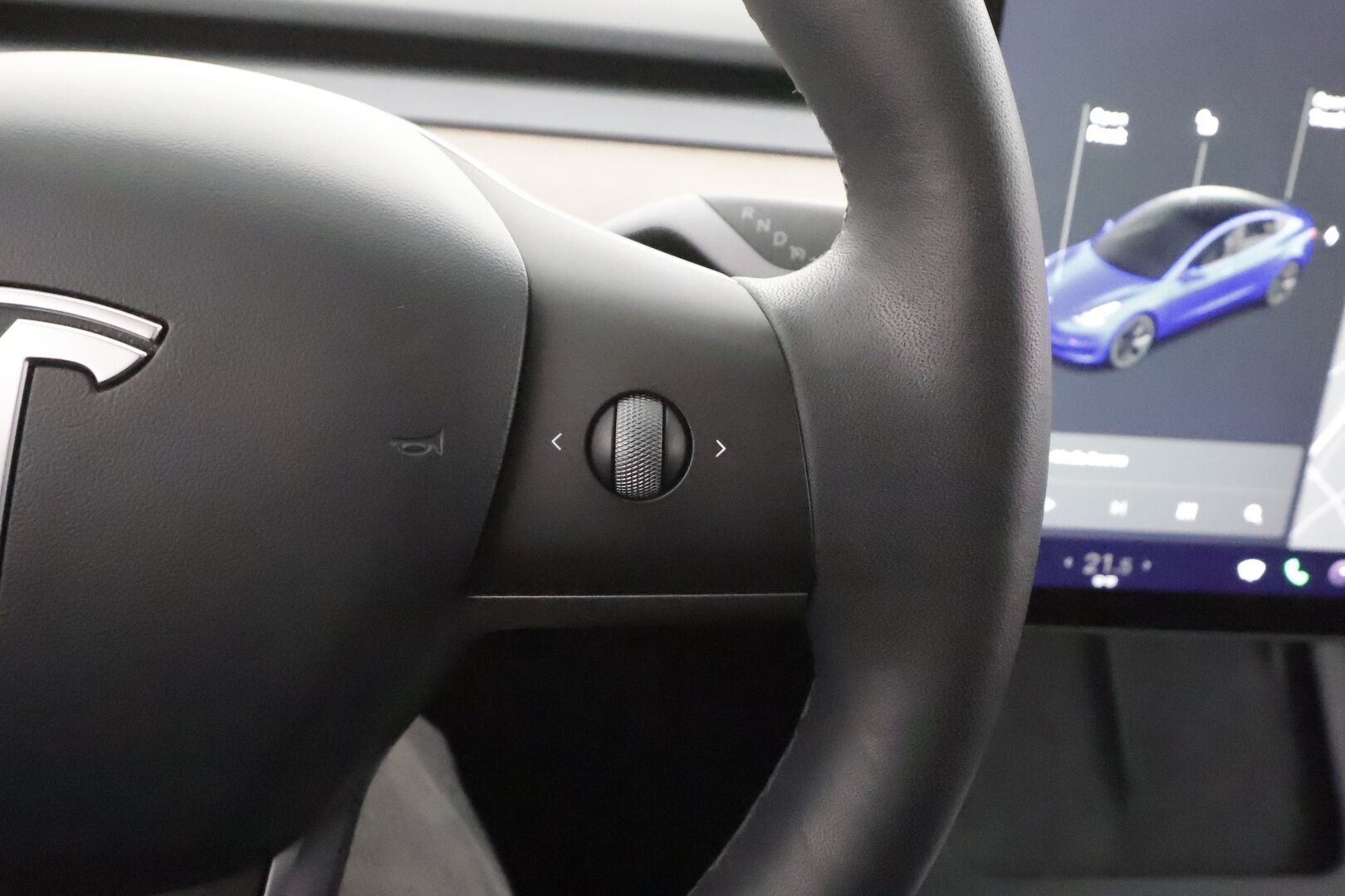 TESLA MODEL 3 2021 Standard Range Plus - | ILP | Lasikatto | ACC | Matrix-LED | Muistipenkki | P.Kamera | Navi | Kaistavahti | Keyless |