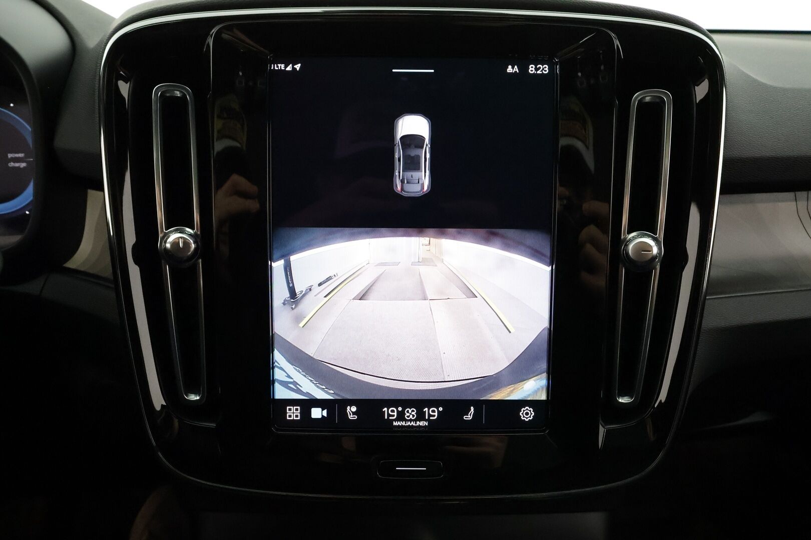 Volvo C40 2023 Recharge Single Motor Plus * ACC / P.kamera / ILP / Pixel LED / Lasikatto / Navi / Muistipenkki / Puolinahat * - Merkkihuollettu / Akku kuntotarkastettu - Osta nyt, maksa vasta ensi vuonna