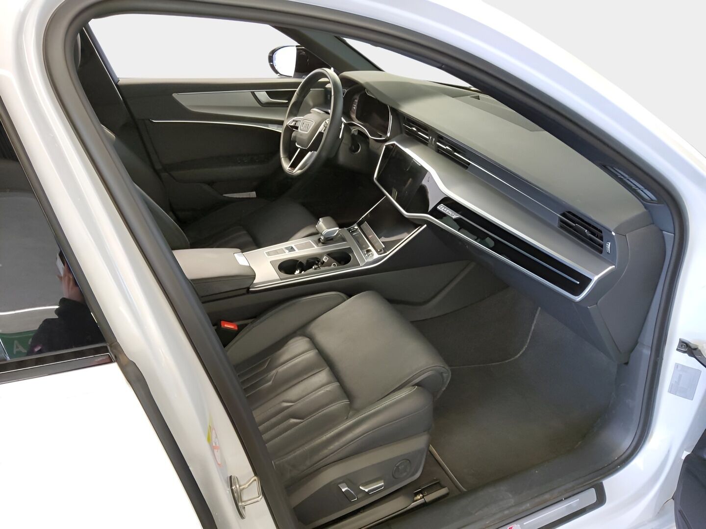 AUDI A6 2023 Avant S line quattro 50 TFSI e 220kW - | ACC | Koukku | Matrix-LED | 360-Kamera | Ilmastoidut Muistipenkit | B&O | Nahat | Keyless | Apple&Android | Kahdet Renkaat |