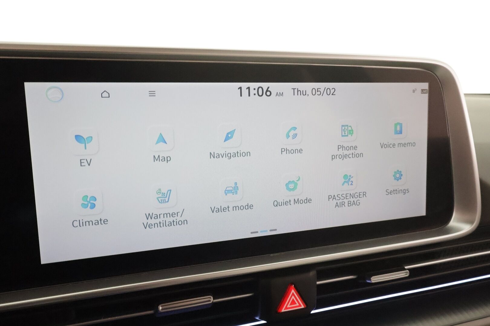 HYUNDAI IONIQ 6 2023 77 kWh 325 hv AWD Ultimate * Vetokoukku / HUD / Digipeilit / Bose / Kattoluukku / Sähköpenkit / 360 Kamera *