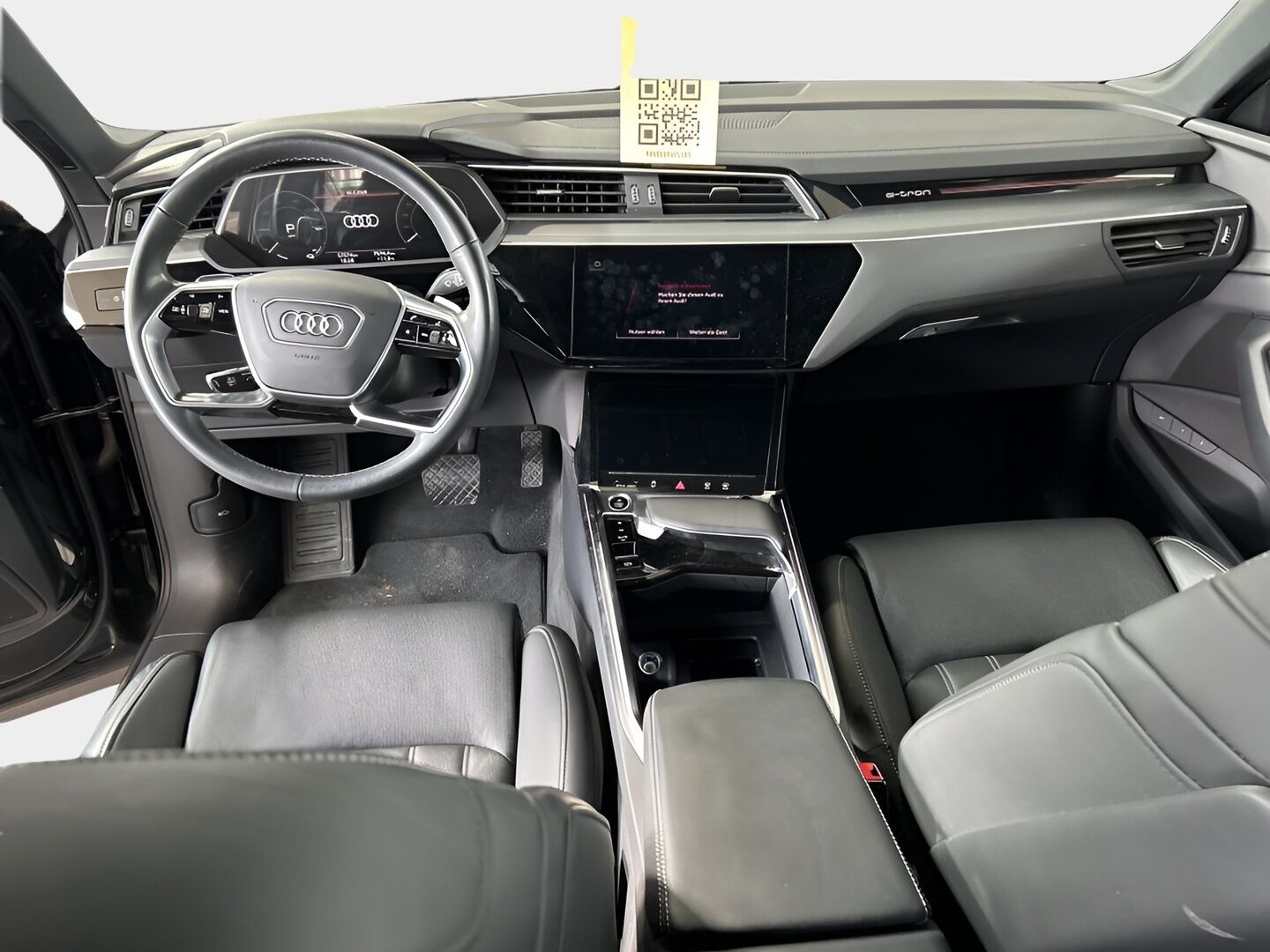 AUDI Q8 E-TRON 2024 55 Advanced Quattro / ACC / Tuuletetut ja hierovat Comfort muistipenkit / Matrix-LED / B&O / Ilma-alusta / P.kamera / Vetokoukku