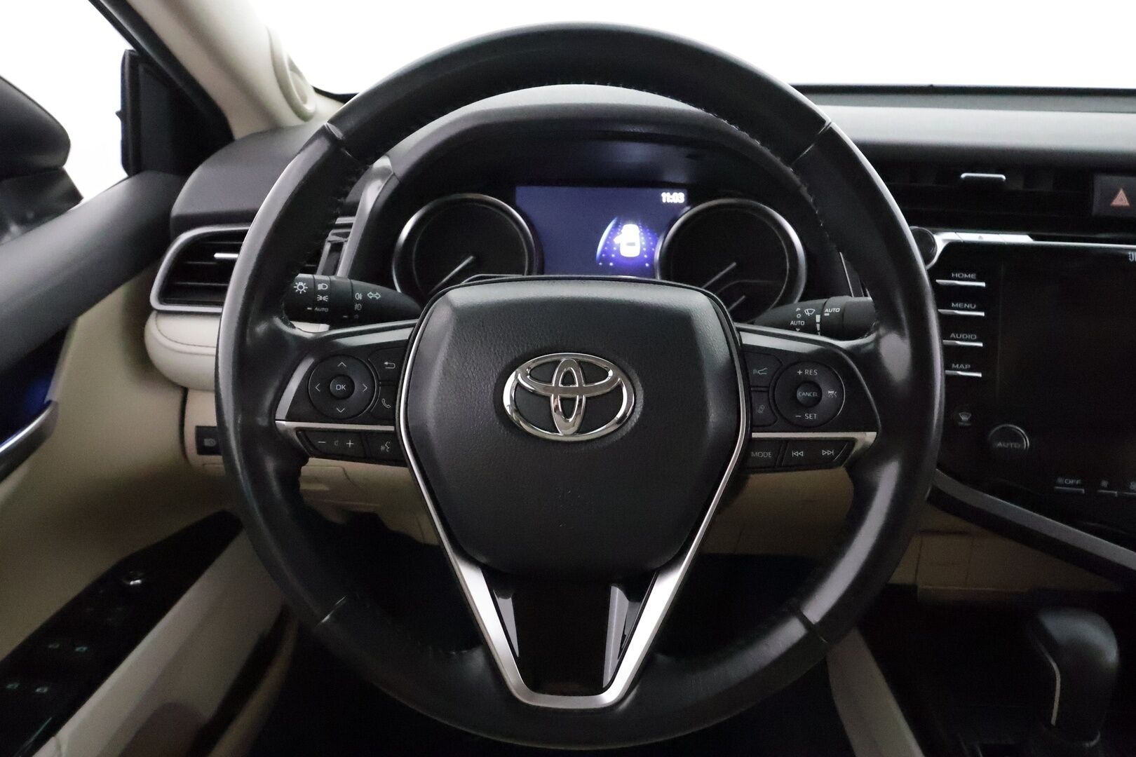 TOYOTA CAMRY 2019 2.5Hybrid Executive *HUD / JBL / LED / P.Kamera / Nahkaverhoilu / Kaistavahti / Navi / KeylessGO* - Kahdet Renkaat