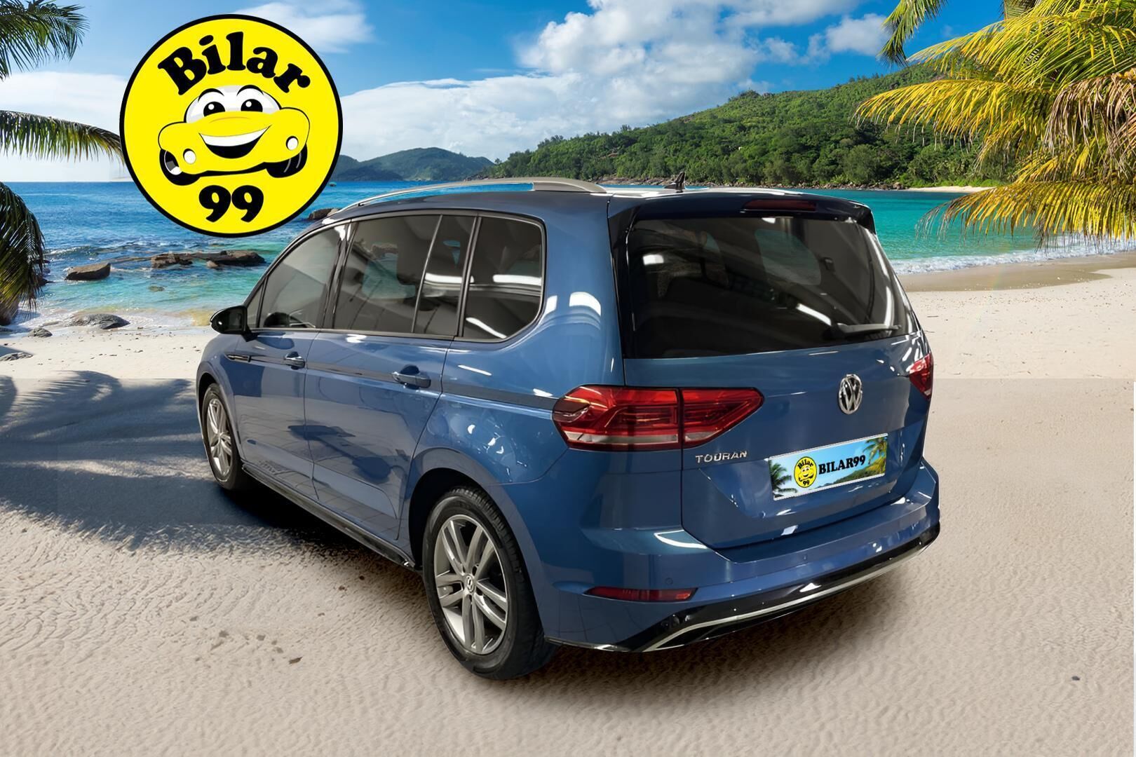 VOLKSWAGEN TOURAN 2019 R-Line 1,5 TSI EVO 110 kW DSG 7-P ** Adapt.vakkari / Webasto / P-Kamera / TULOSSA ** - 3,99 % KORKOTARJOUS TÄHÄN AUTOON - Koukku / MirrorLink / LED 