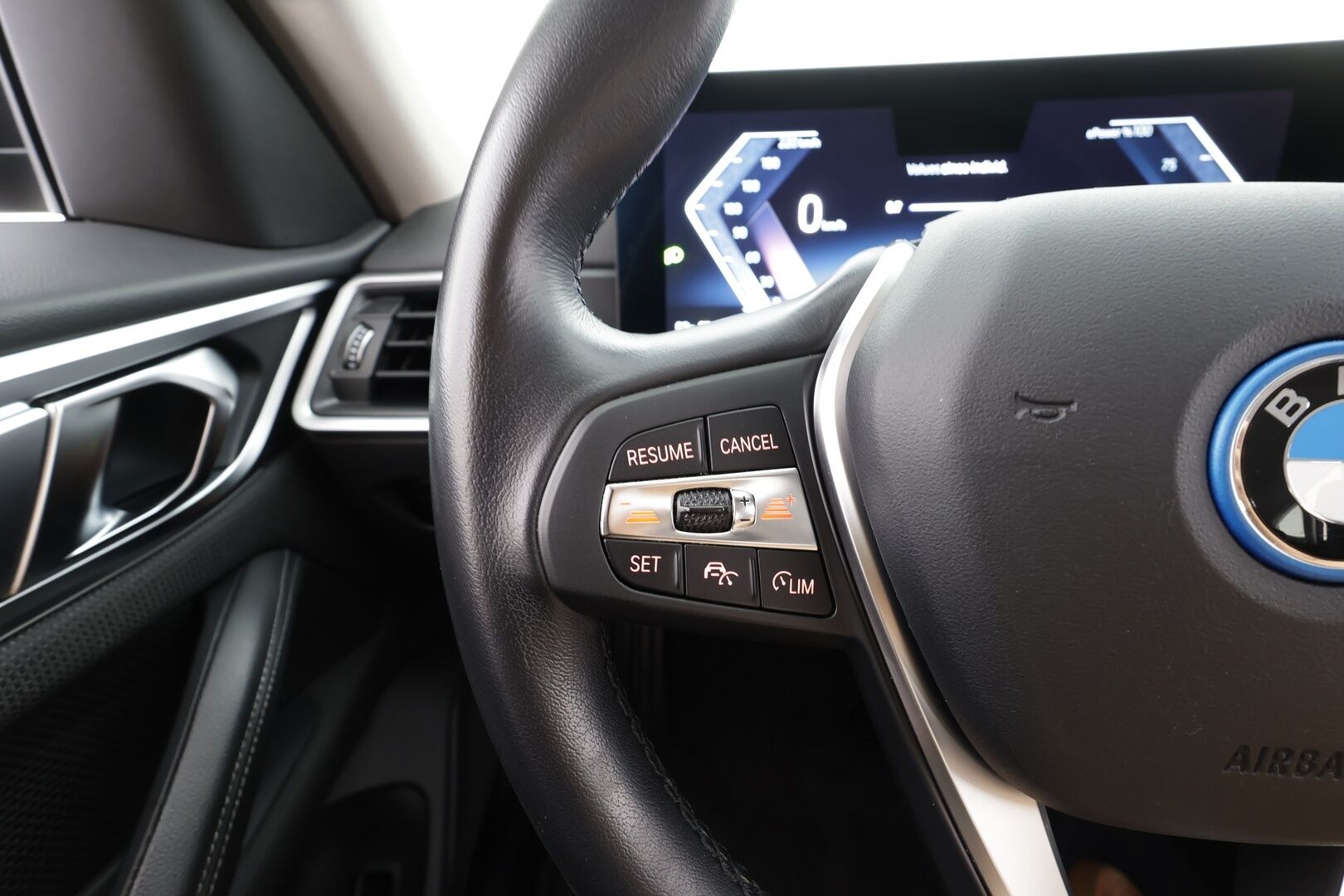 BMW I4 2023 eDrive35 - | ACC | Lisälämmitin | Koukku | Sporttipenkit | LED | Widescreen | P.Kamera | Puolinahat | Comfort access | Apple&Android | Merkkihuollettu |