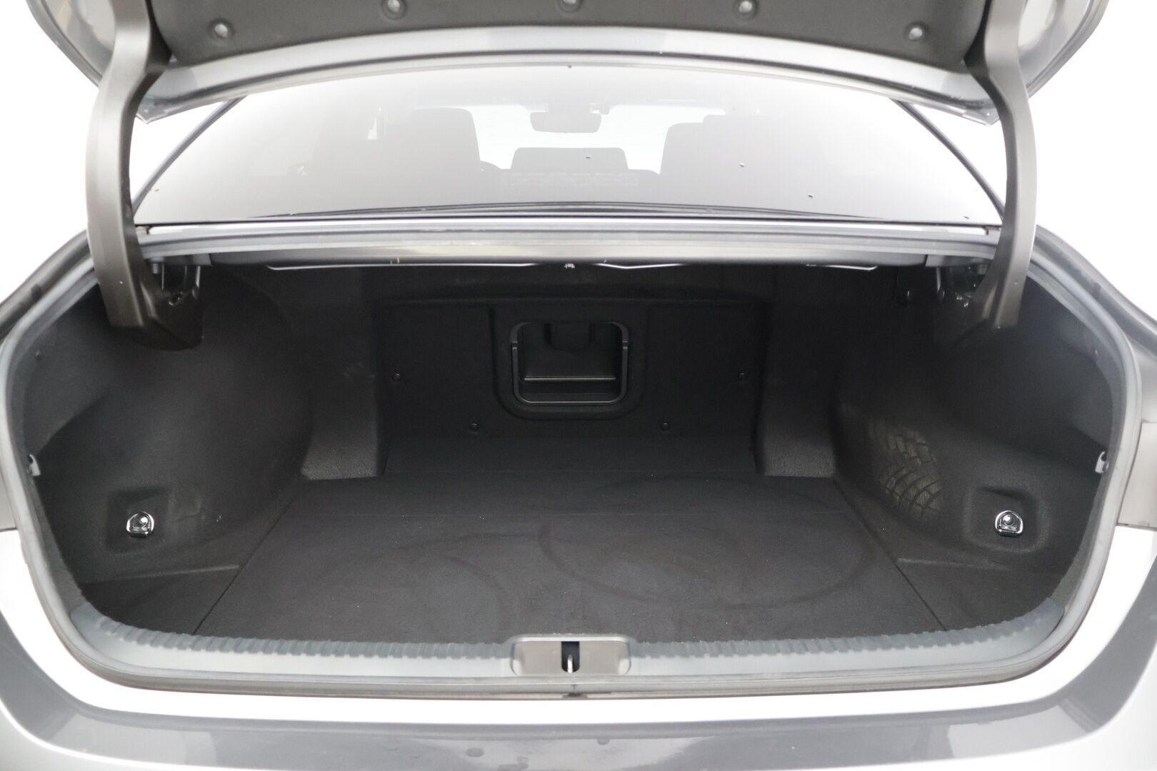 LEXUS ES 2019 300H Comfort * Adapt.Vakkari / Keyless Go / Nahkasisusta / Peruutuskamera / Digimittaristo / Kattoluukku * - 3,99 % KORKOTARJOUS TÄHÄN AUTOON - * Näyttävä Business-luokan Lexus / Hyvillä varusteilla / 2x Renkailla ja vanteilla * 