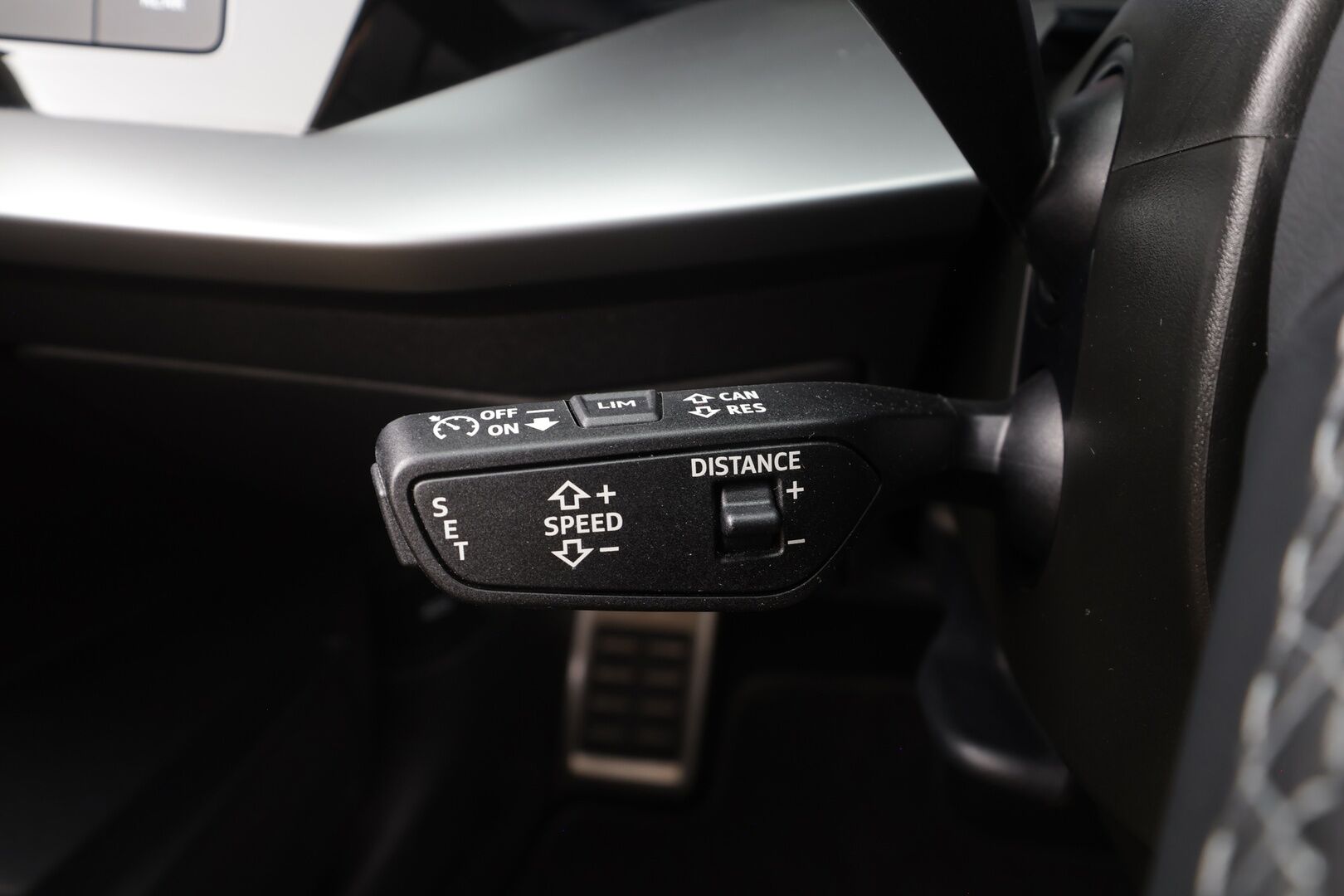 Audi A3 2022 Sportback Business S line 40 TFSI e 150kW S tronic - | Koukku | LED | P.tutkat | Sporttipenkit Sähkösäädöillä | Vakkari | Navi  | Kaistavahti | Digimittaristo | Keyless | Merkkihuollot | Kahdet renkaat | 
